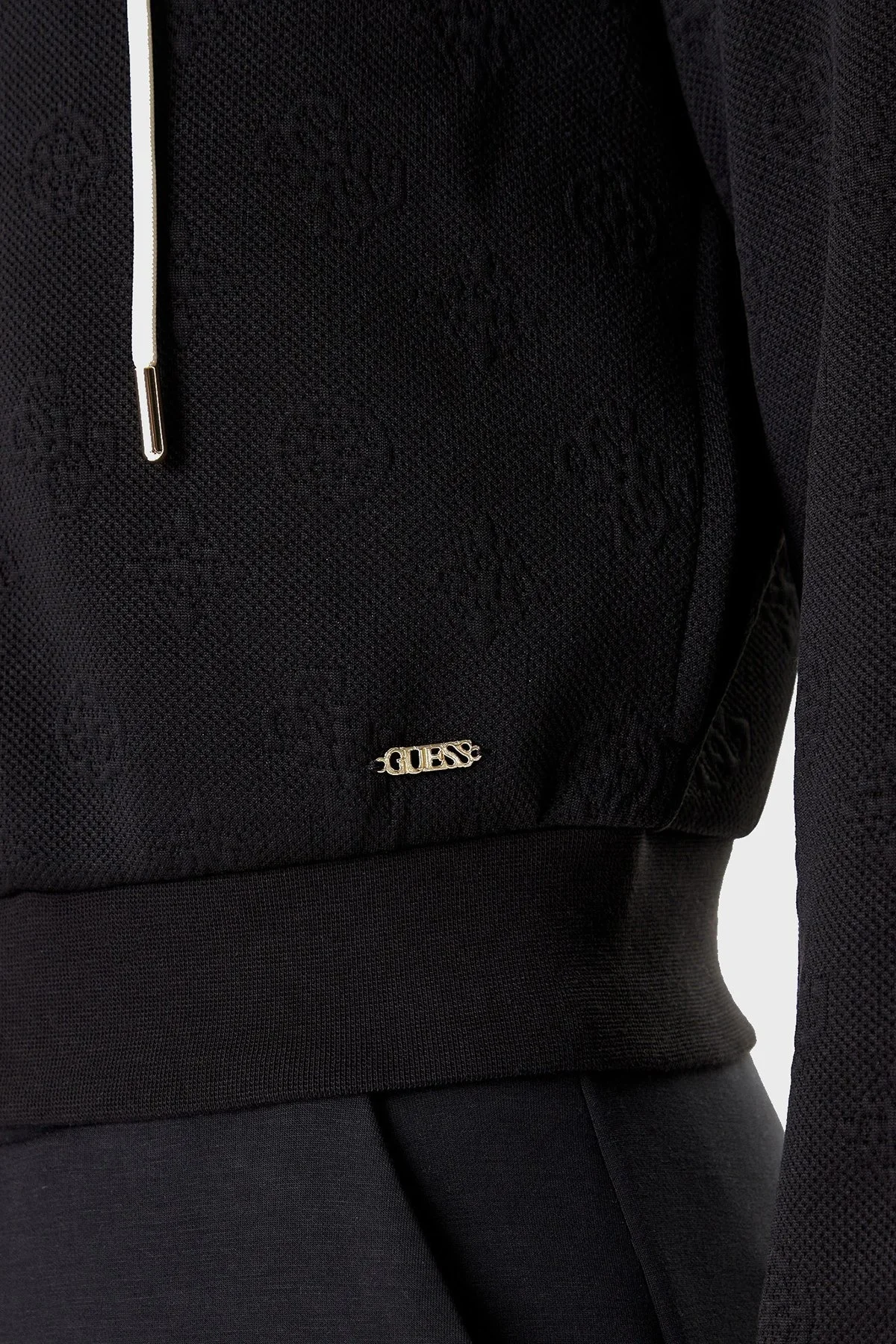 Guess 3D Peony Jakarlı Regular Fit Kapüşonlu Crop V5YQ06KBSL2 Bayan Sweat V5YQ06 KBSL2 FJ8A SİYAH - 5
