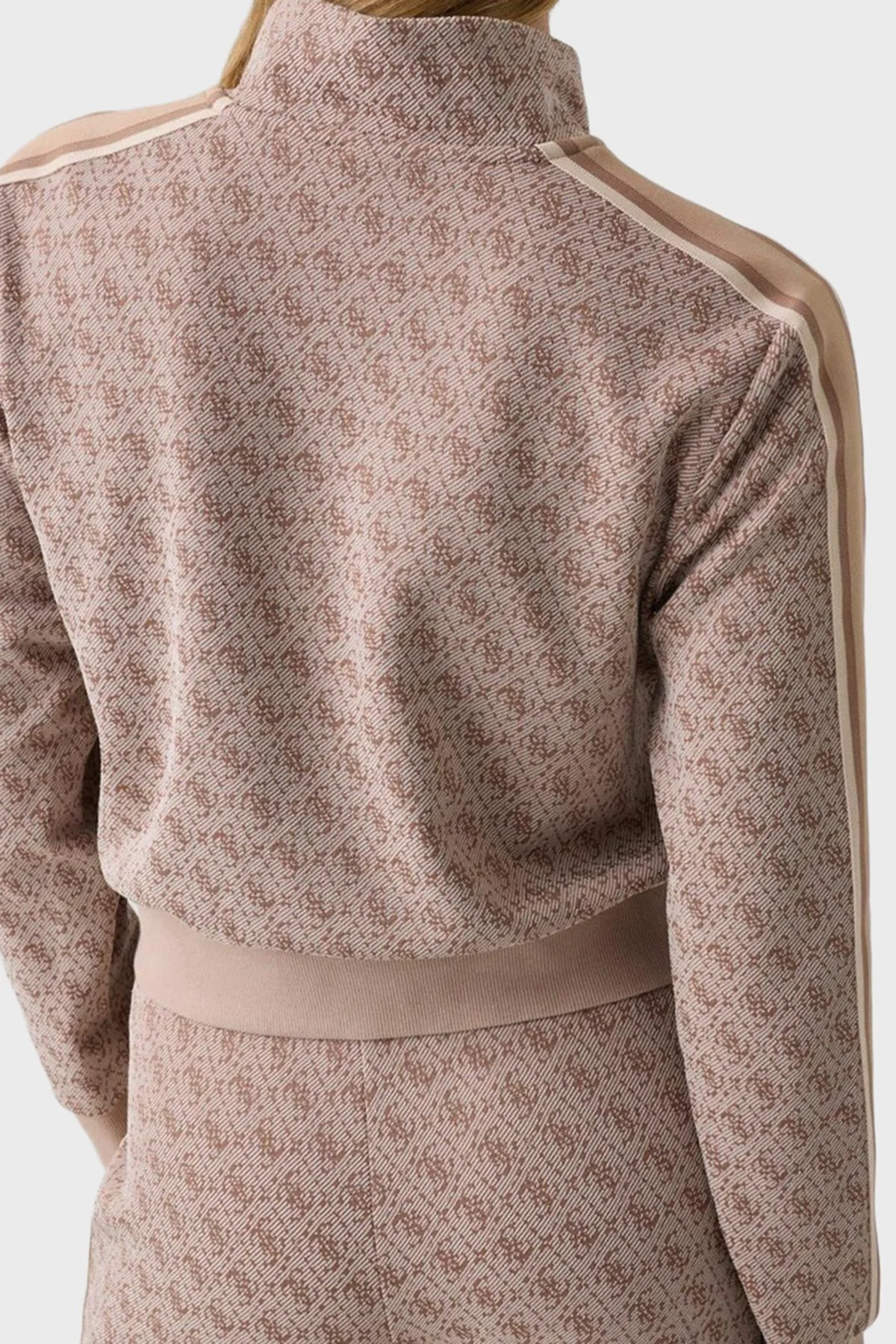 Guess 4G Allover Jacquard Tamamı Logolu Dik Yaka Fermuarlı Kadın Sweat V6BQ27 K7946 FNNH Bej - 3
