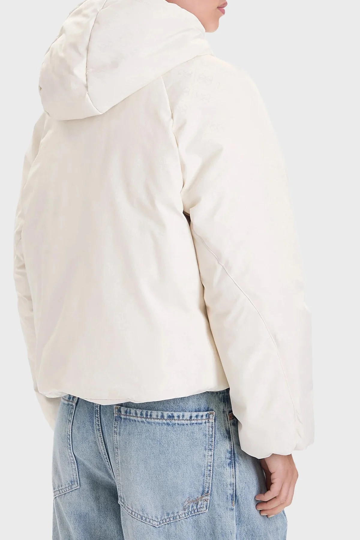 Guess 4G Boxy Tamamı Logolu Relaxed Fit Kapüşonlu Şişme V5BL07WGLW2 Bayan Mont V5BL07 WGLW2 F0YN EKRU - 3