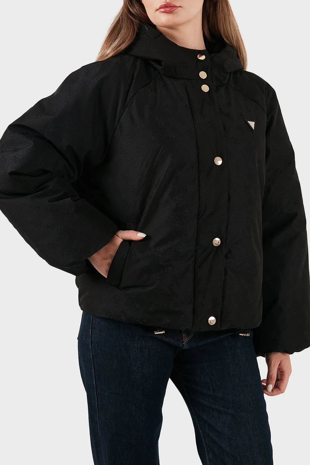 Guess 4G Boxy Tamamı Logolu Relaxed Fit Kapüşonlu Şişme V5BL07WGLW2 Bayan Mont V5BL07 WGLW2 FJ9G SİYAH - 5