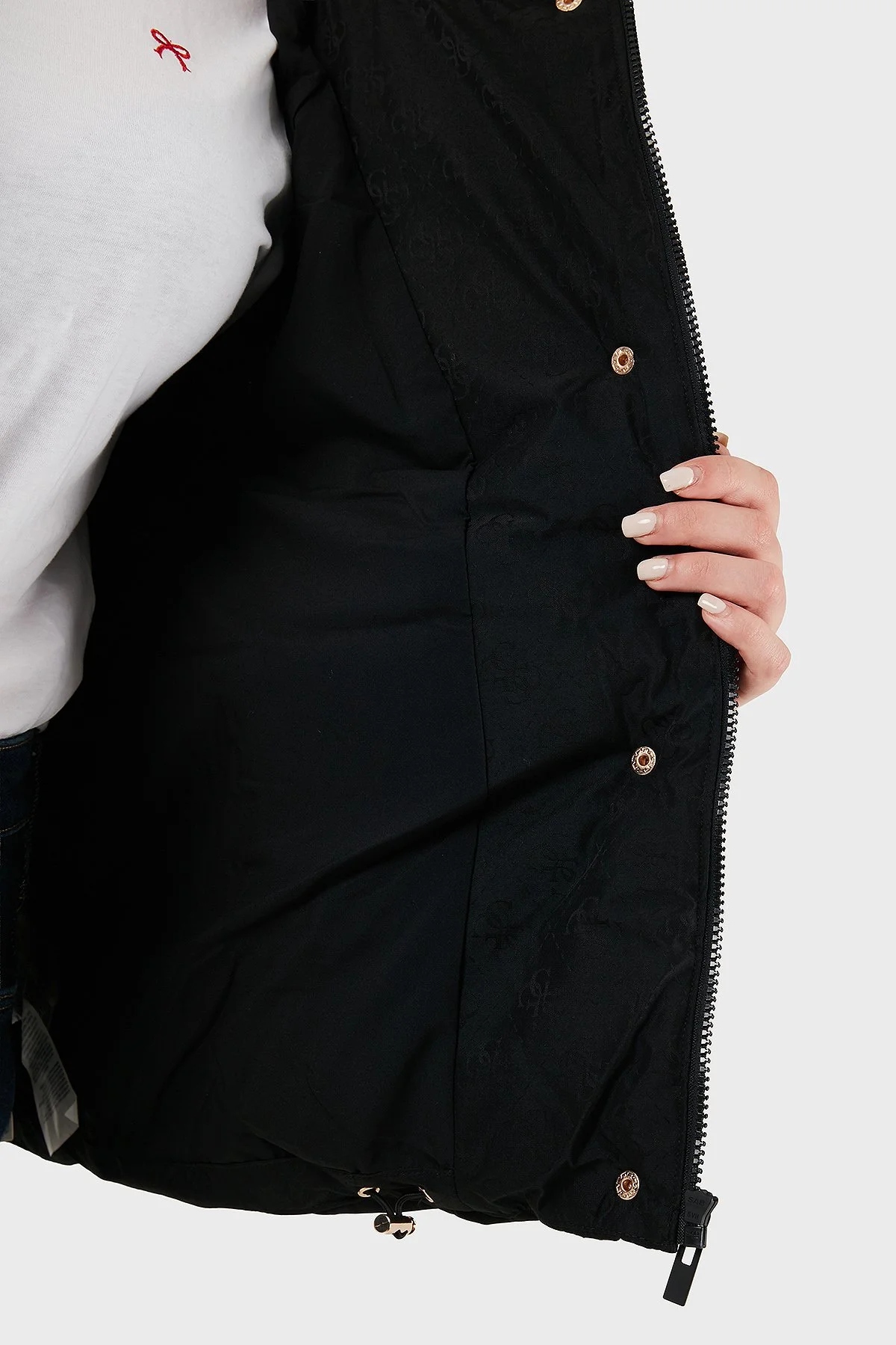 Guess 4G Boxy Tamamı Logolu Relaxed Fit Kapüşonlu Şişme V5BL07WGLW2 Bayan Mont V5BL07 WGLW2 FJ9G SİYAH - 6