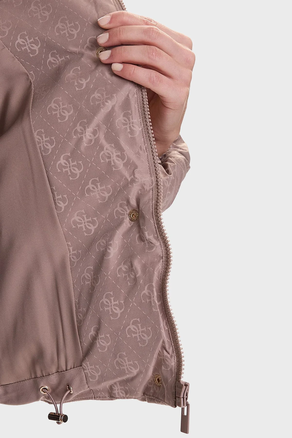 Guess 4G Boxy Tamamı Logolu Relaxed Fit Kapüşonlu Şişme V5BL07WGLW2 Bayan Mont V5BL07 WGLW2 FNGX VİZON - 5