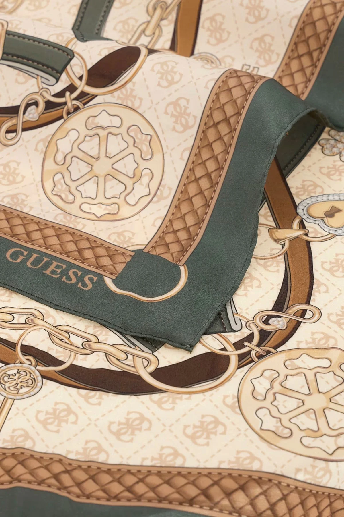 Guess 4G Logolu 90 x 90 cm AW5682POL90 Kadın Eşarp AW5682 POL90 OLM Haki - 3