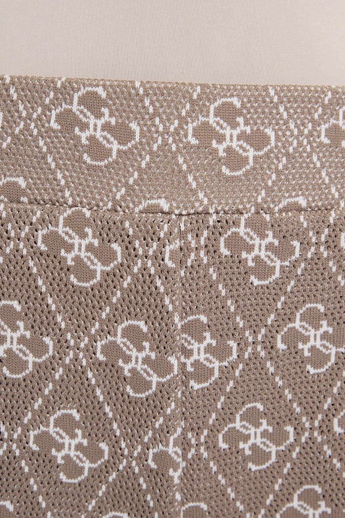 Guess 4G Rhombus Tamamı Logolu Regular Fit Geniş Paça V5BB15K1990 Bayan Pantolon V5BB15 K1990 FNGY KAHVE - 5