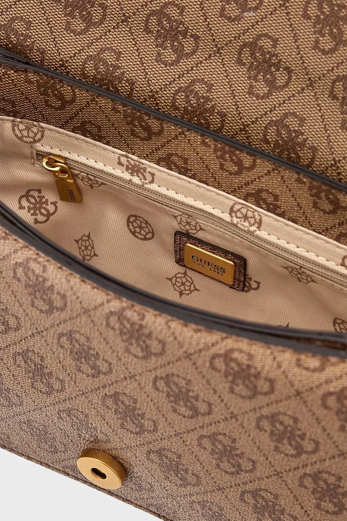 Guess Abey Dokuma Detaylı Zincirli Omuz Askılı Bayan Çanta HWSS8558190 LTL KAHVE - 5