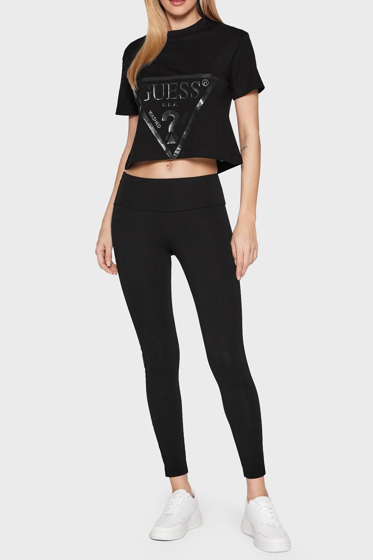 Guess Adele Pamuklu Regular Fit Crop V2YI06K8HM0 Bayan T Shirt V2YI06K 8HM0 JBLK SİYAH - 3