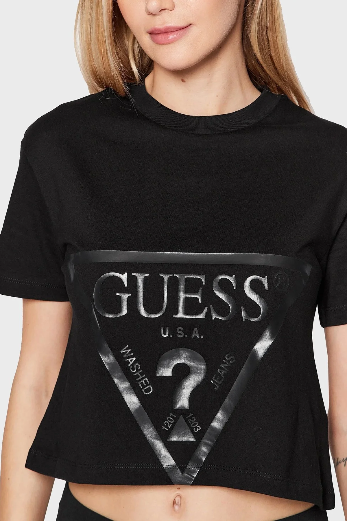 Guess Adele Pamuklu Regular Fit Crop V2YI06K8HM0 Bayan T Shirt V2YI06K 8HM0 JBLK SİYAH - 4