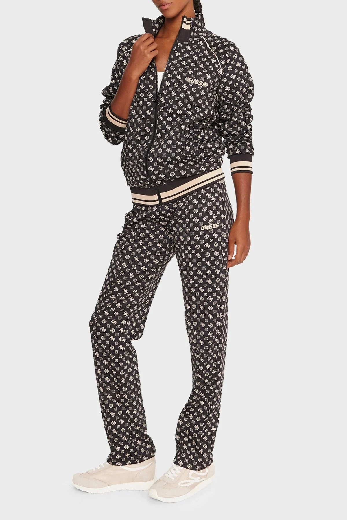 Guess Aggie 4G Logo Baskılı Regular Fit Dik Yaka Scuba V5YQ03KB212 Bayan Sweat V5YQ03 KB212 PJ4P SİYAH - 2