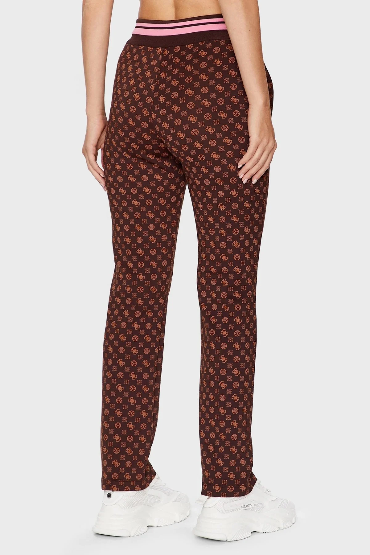 Guess Aggie Logolu Yüksek Bel Regular Fit Jogger Bayan Pantolon V3YB00KB212 P1AK KAHVE - 3