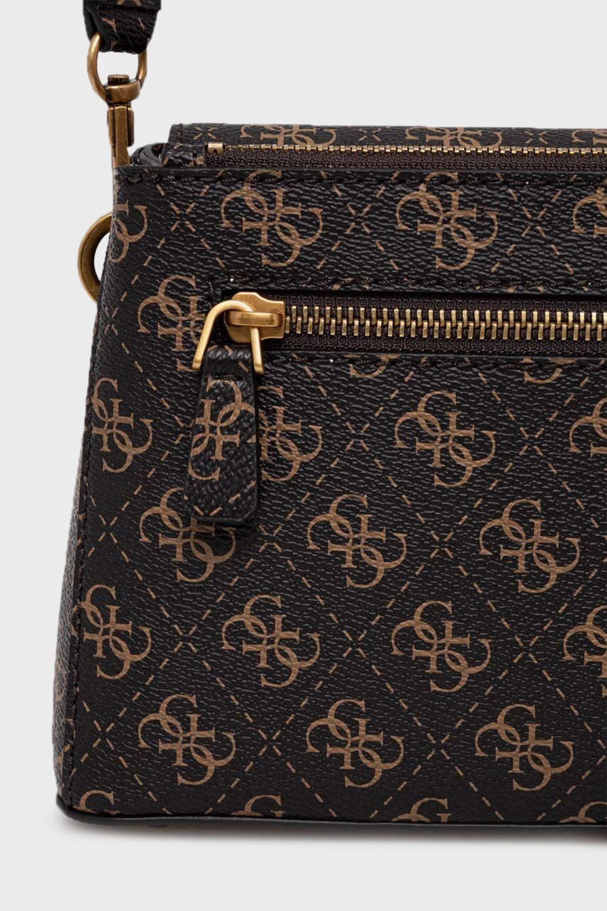 Guess Aieta Çıkarılabillir Omuz Detaylı Bayan Çanta HWQB8781130 BNL SİYAH - 3