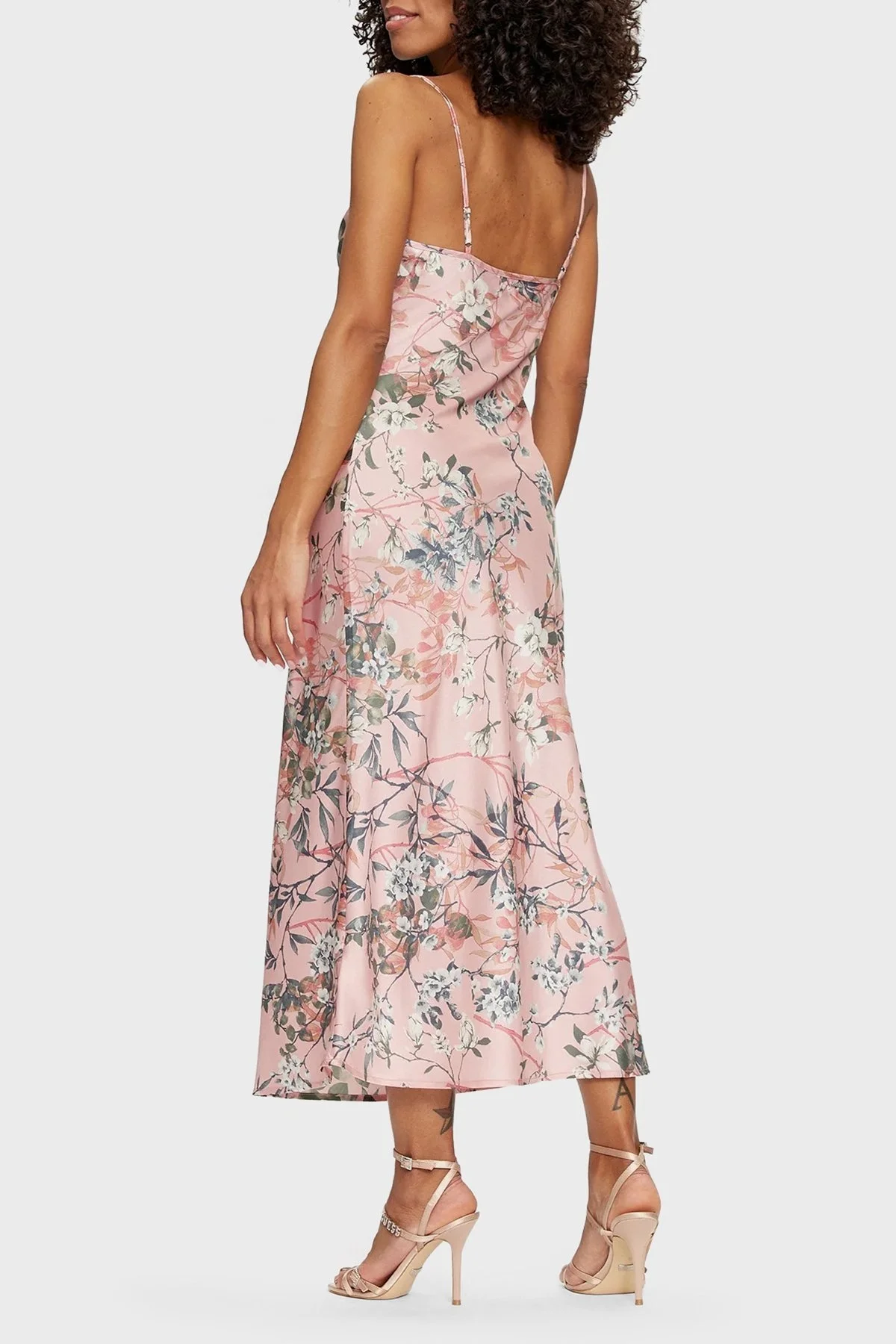 Guess Akilina Slim Fit İp Askılı Uzun Saten W3GK85WD8G2 Bayan Elbise W3GK85 WD8G2 P6BQ PEMBE - 2