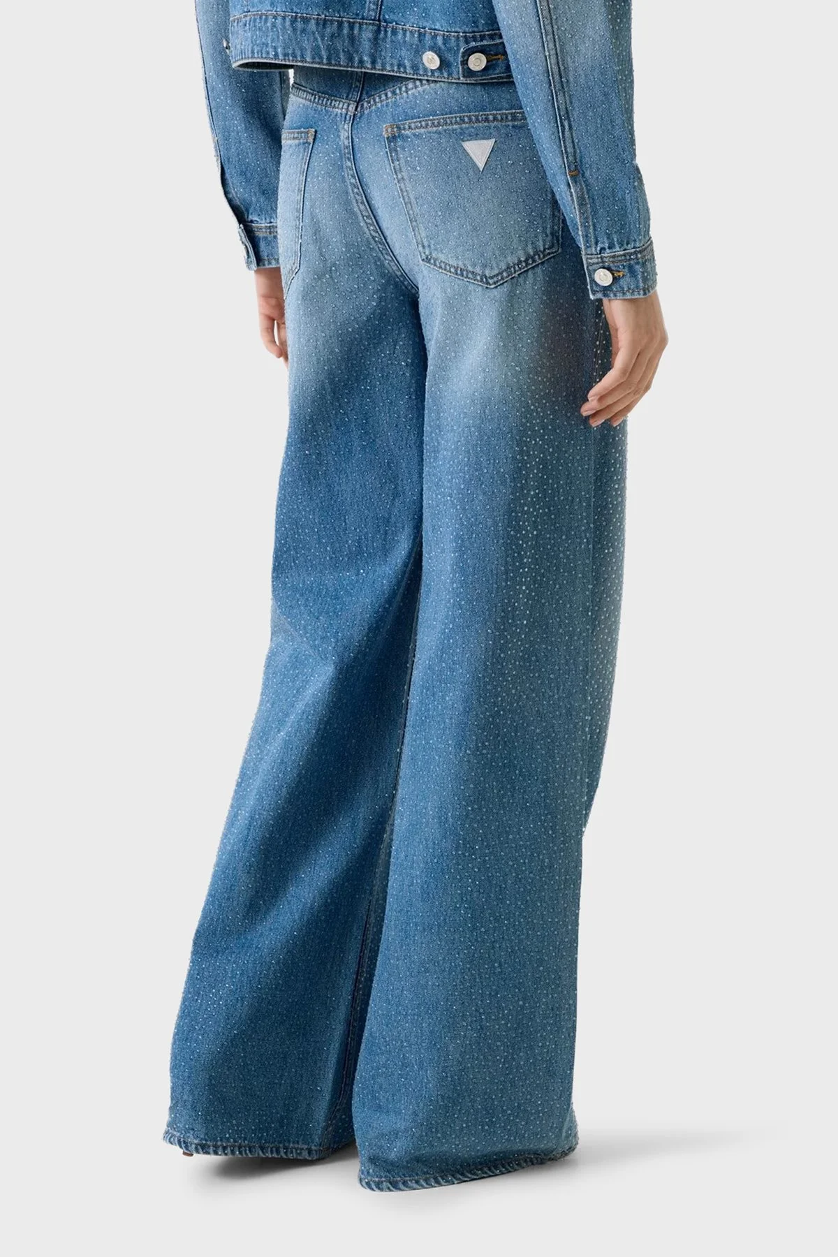 Guess Alba Pamuklu Loose Fit Yüksek Bel Geniş Paça Jean W6GA26D0970 Bayan Kot Pantolon W6GA26D0970 KEPR MAVİ - 3