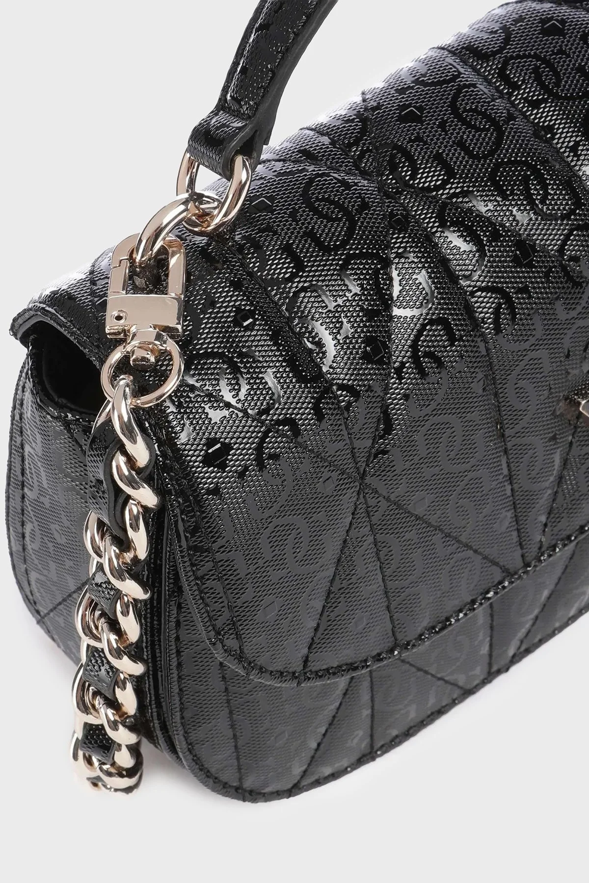 Guess Aldina Jakarlı Logo Baskılı Çıkarılabilir Zincir Askılı HWGG9663200 Bayan Çanta HWGG96 63200 BLA SİYAH - 5