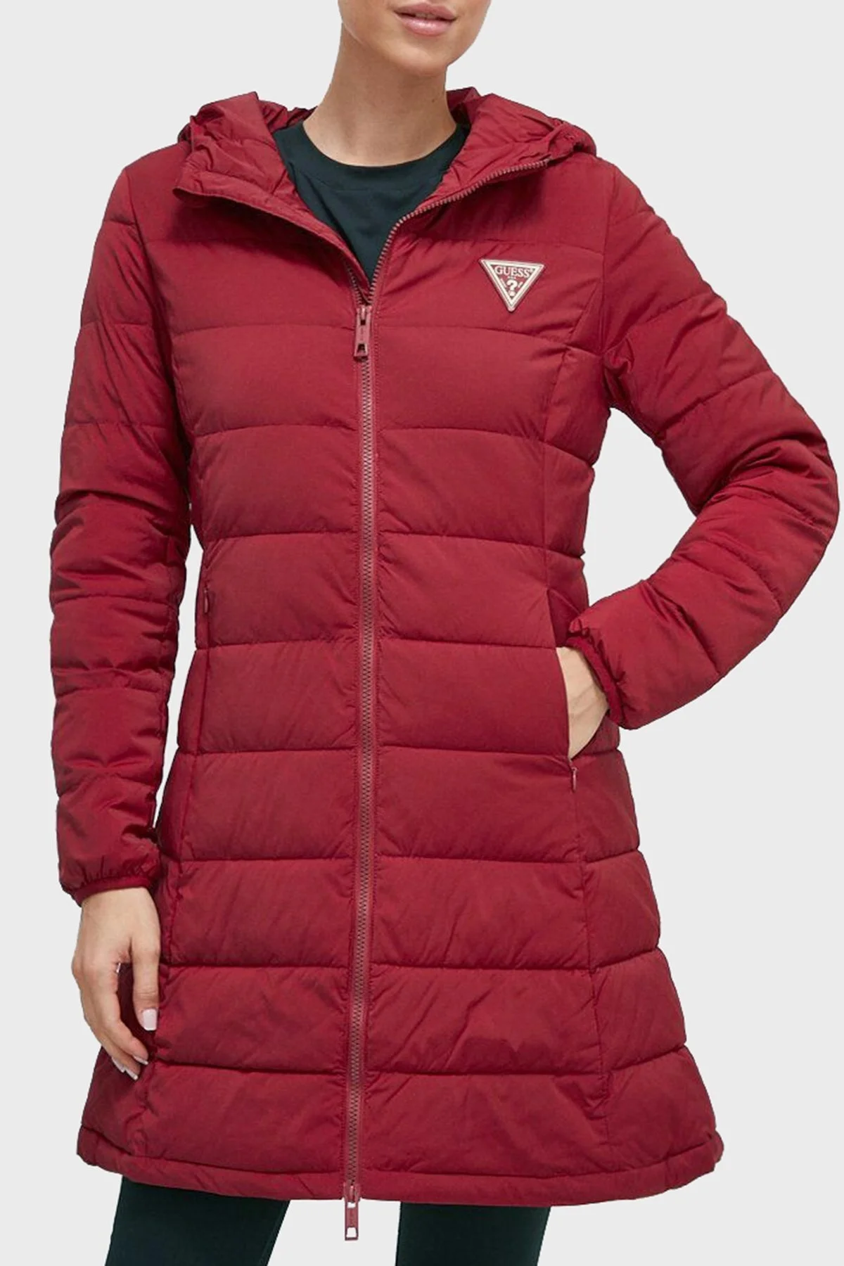 Guess Aleta Regular Fit Kapüşonlu Uzun Şişme Bayan Mont V3BL12WF3X0 G5B7 KIRMIZI - 1