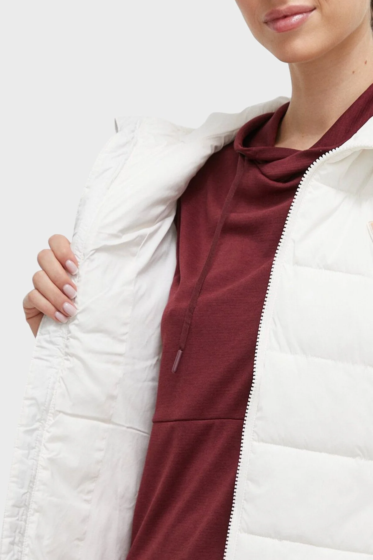 Guess Aleta Regular Fit Kapüşonlu Uzun Şişme Bayan Mont V3BL12WF3X0 G6K5 BEYAZ - 5