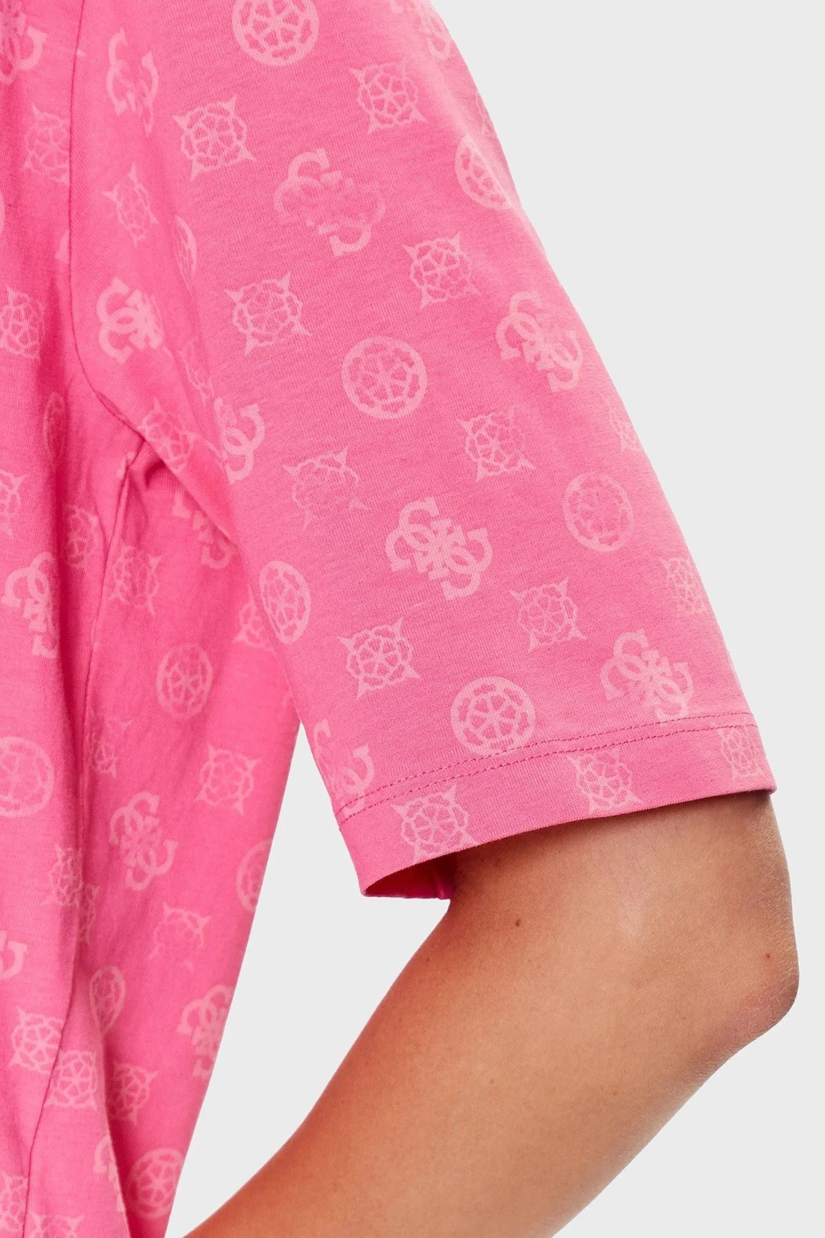 Guess Aletha Pamuklu Regular Fit Bisiklet Yaka Crop Bayan T Shirt V3YI00I3Z14 P65J FUŞYA - 5