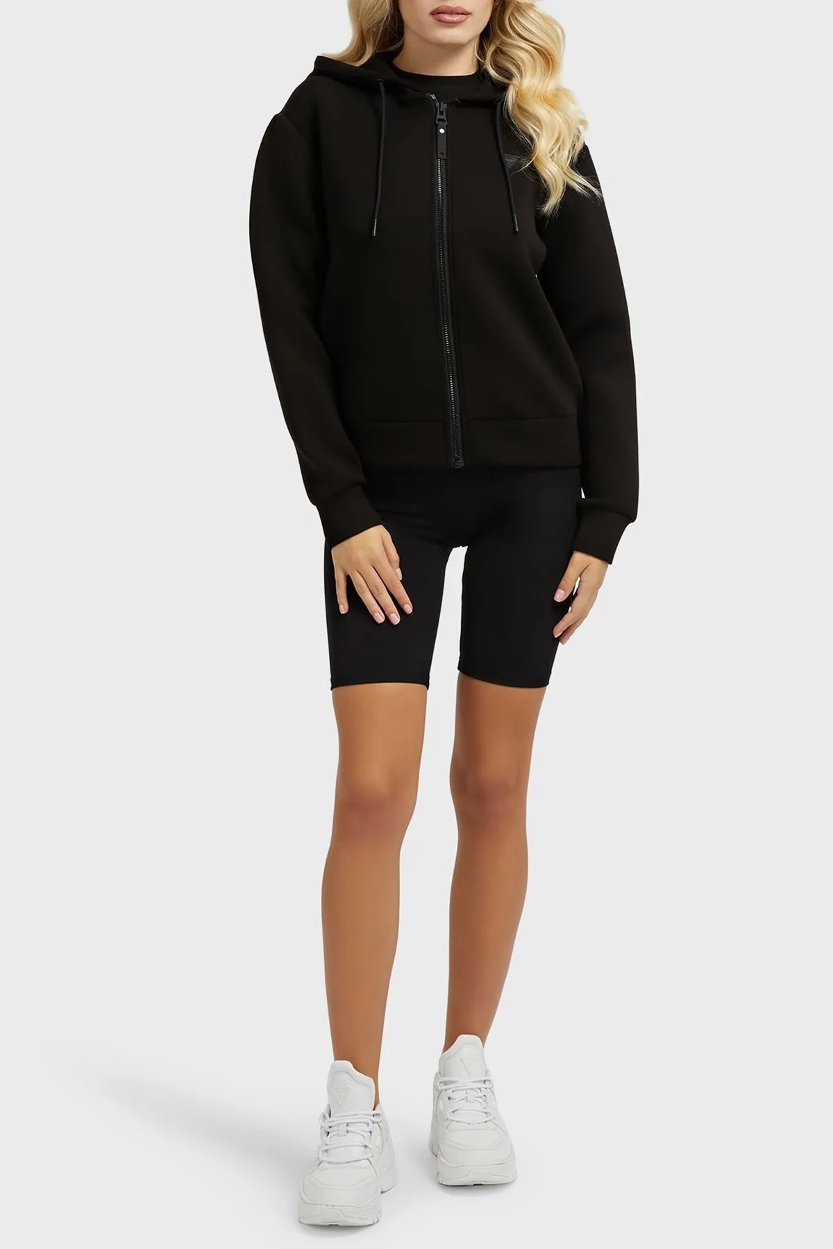 Guess Allie Regular Fit Kapüşonlu Uzun Kollu Spor Bayan Sweat V3RQ11K7UW2 JBLK SİYAH - 3