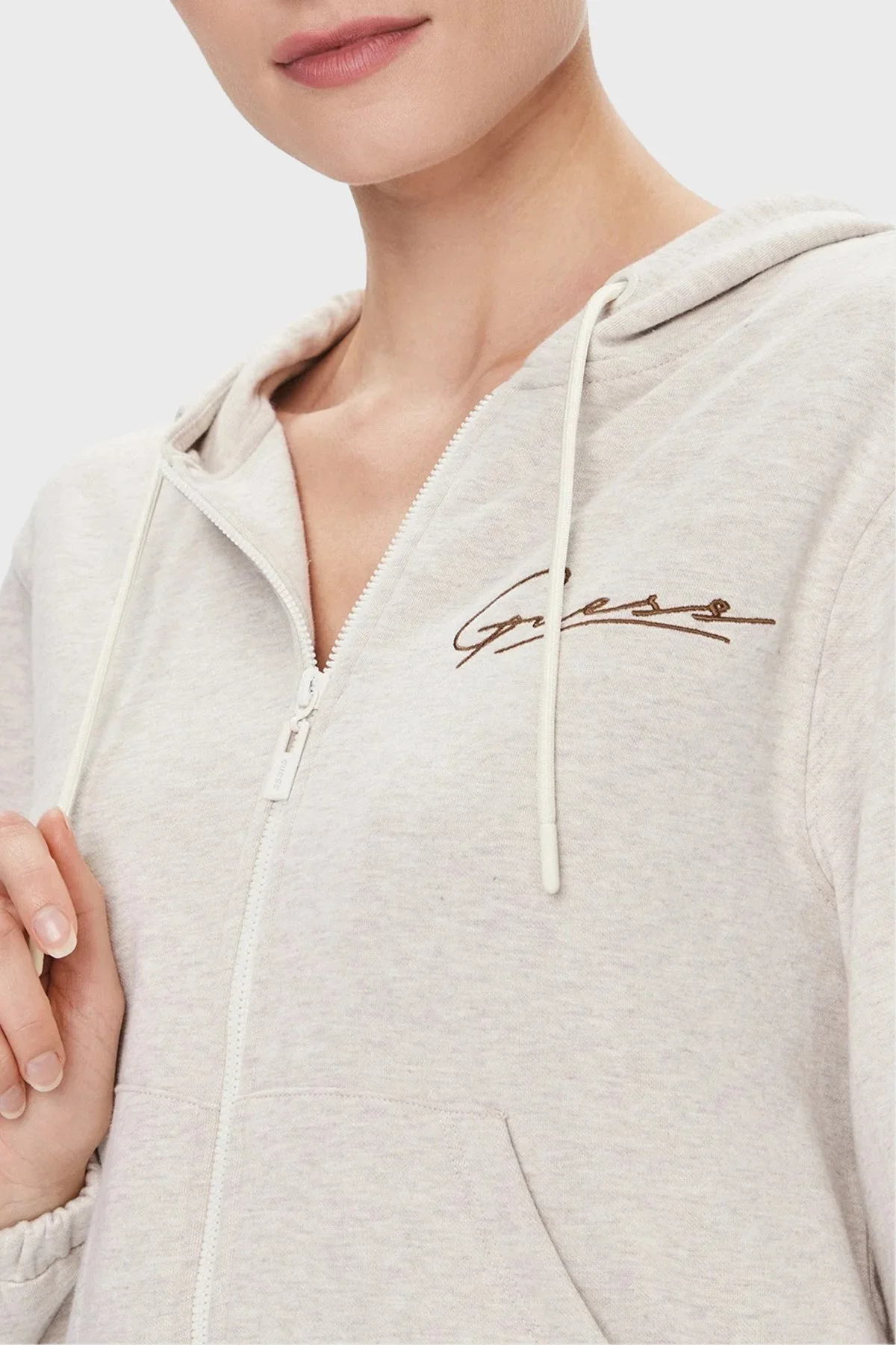 Guess Allycia Kapüşonlu Cropped Fit V4RQ02KC3D2 Bayan Sweat V4RQ02 KC3D2 H10J TAŞ - 4