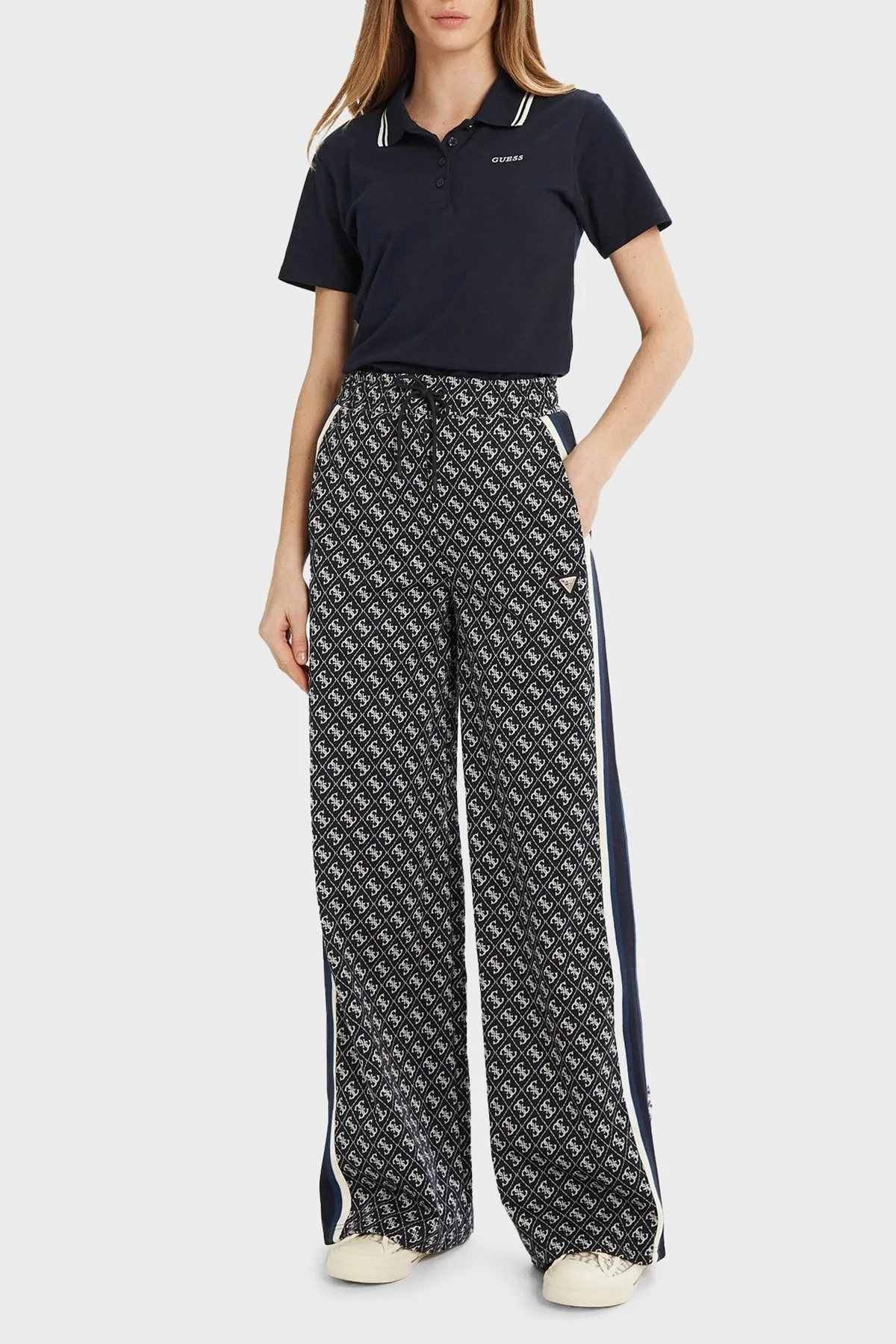 Guess Amaryllis Pamuklu Slim Fit V5GP06KCOK1 Bayan Polo Yaka T Shirt V5GP06 KCOK1 A71W LACİVERT-BEYAZ - 7