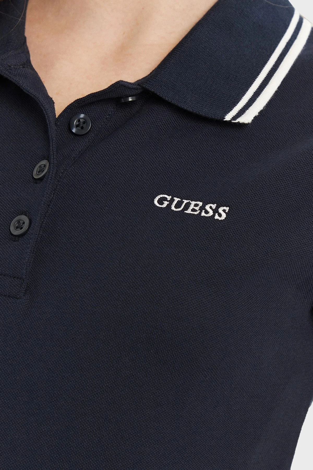 Guess Amaryllis Pamuklu Slim Fit V5GP06KCOK1 Bayan Polo Yaka T Shirt V5GP06 KCOK1 A71W LACİVERT-BEYAZ - 10