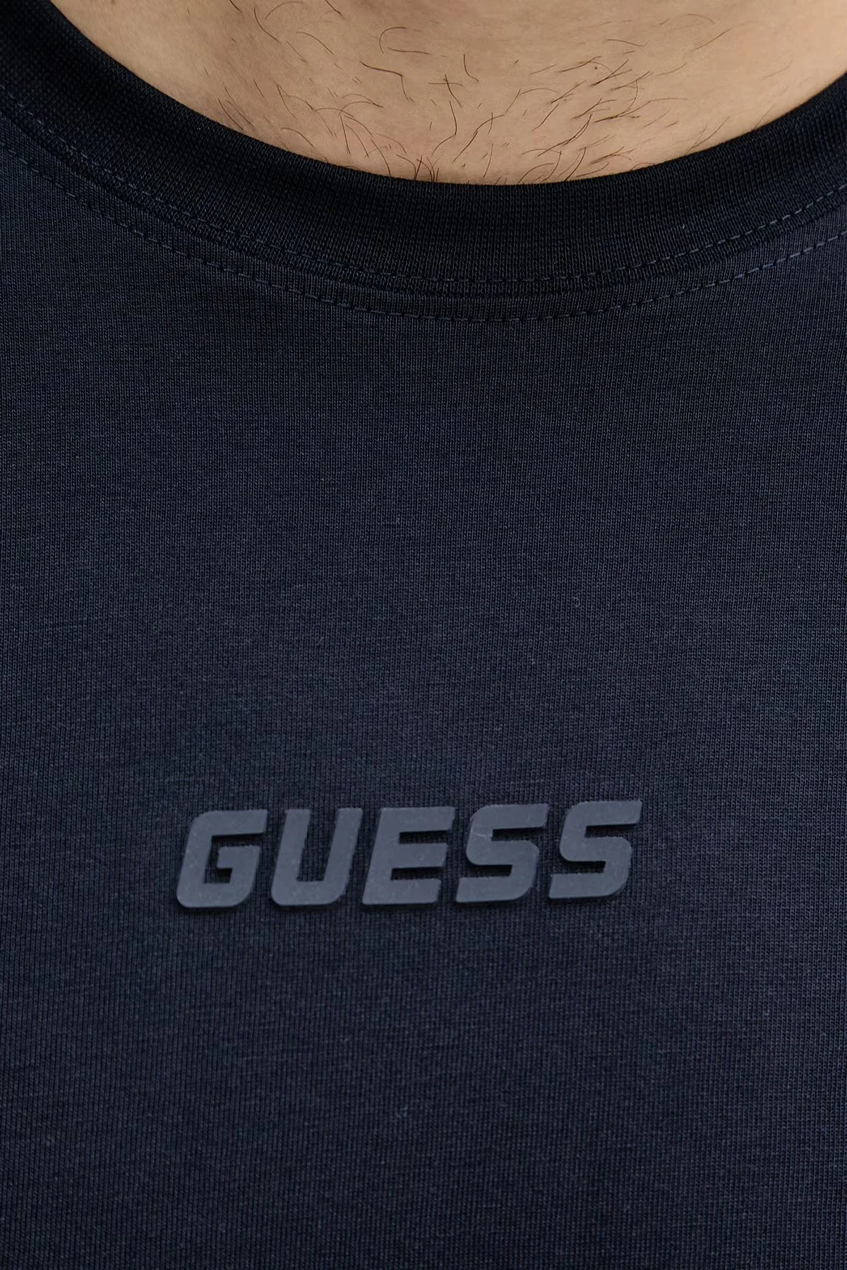 Guess Ambrogio Pamuklu Regular Fit Bisiklet Yaka Z6GI06K2847 Erkek T Shirt Z6GI06 K2847 G7V2 Lacivert - 5