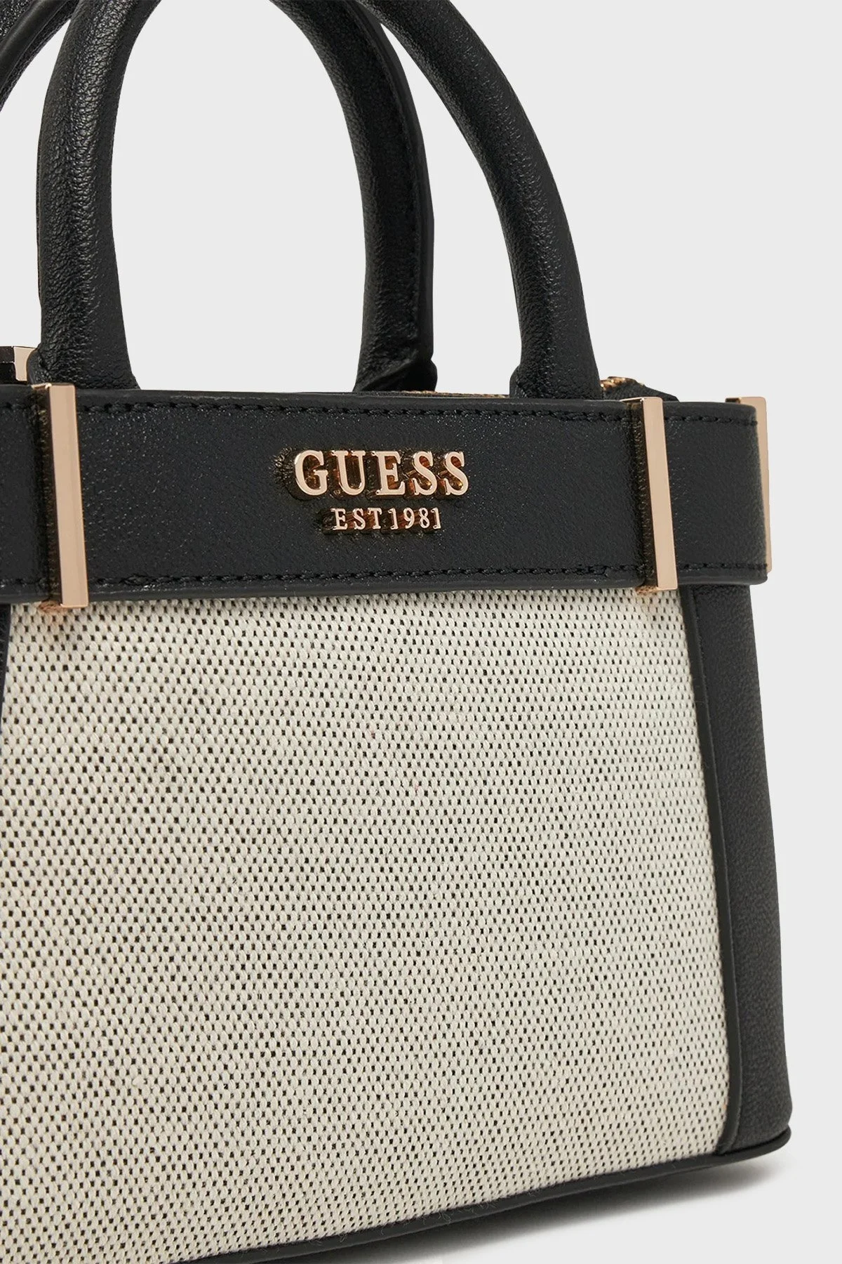 Guess Anadela Logolu Çıkarılabilir Askılı Mini HWAG9633760 Bayan Çanta HWAG96 33760 NTB SİYAH-BEJ - 5