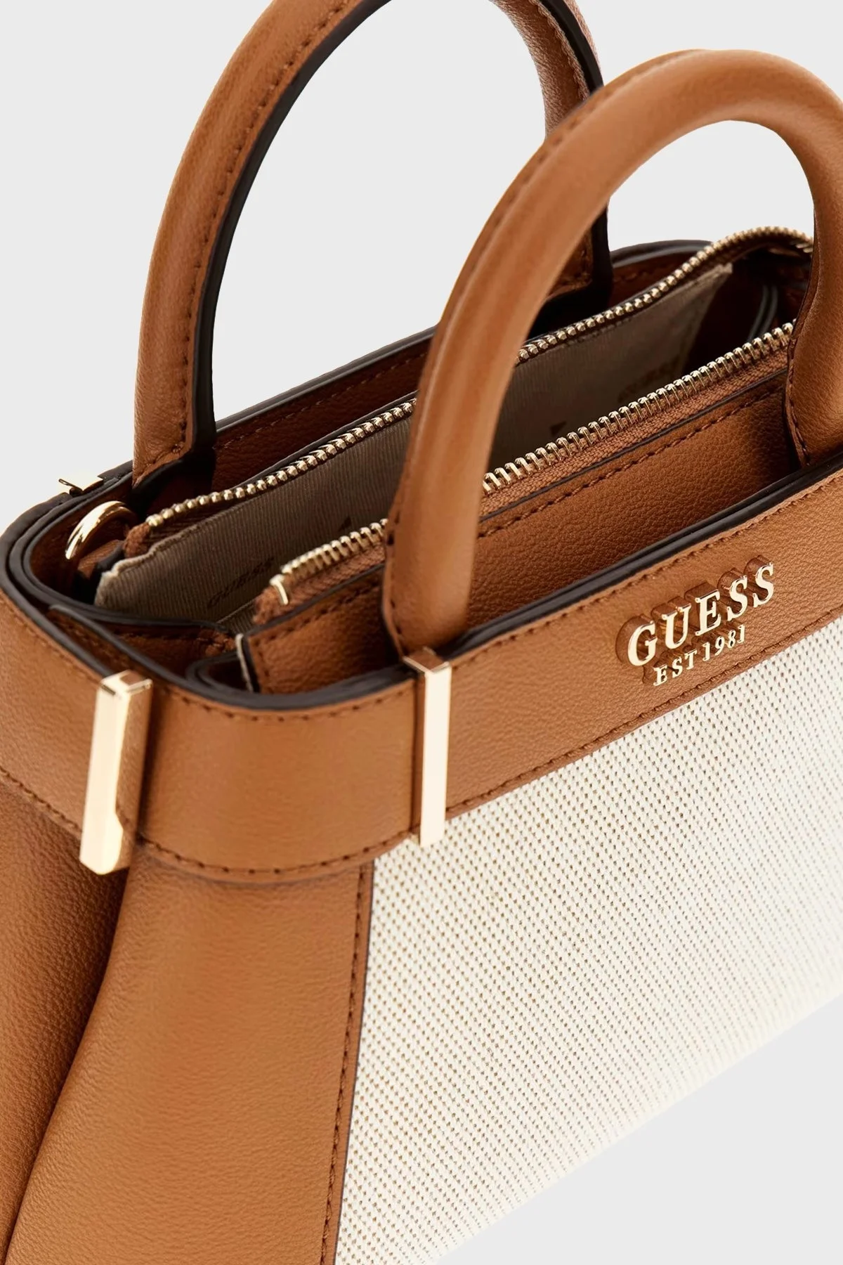 Guess Anadela Logolu Çıkarılabilir Askılı Mini HWAG9633760 Bayan Çanta HWAG96 33760 NTC KAHVE-KREM - 4