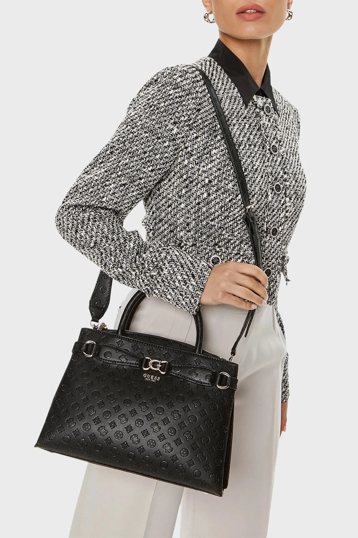 Guess Arlena Logolu Ayarlanabilir Askılı HWPG9336060 Bayan Çanta HWPG93 36060 BLO SİYAH - 2