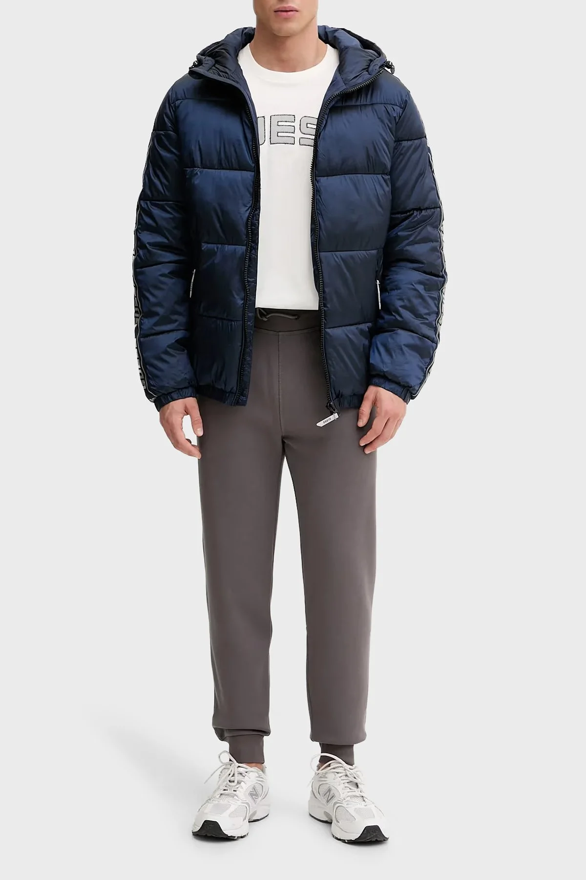 Guess Arlo Kapitoneli Regular Fit Kapüşonlu Şişme Z5BL17WO06I Erkek Mont Z5BL17 WO06I G7R1 Mavi - 2