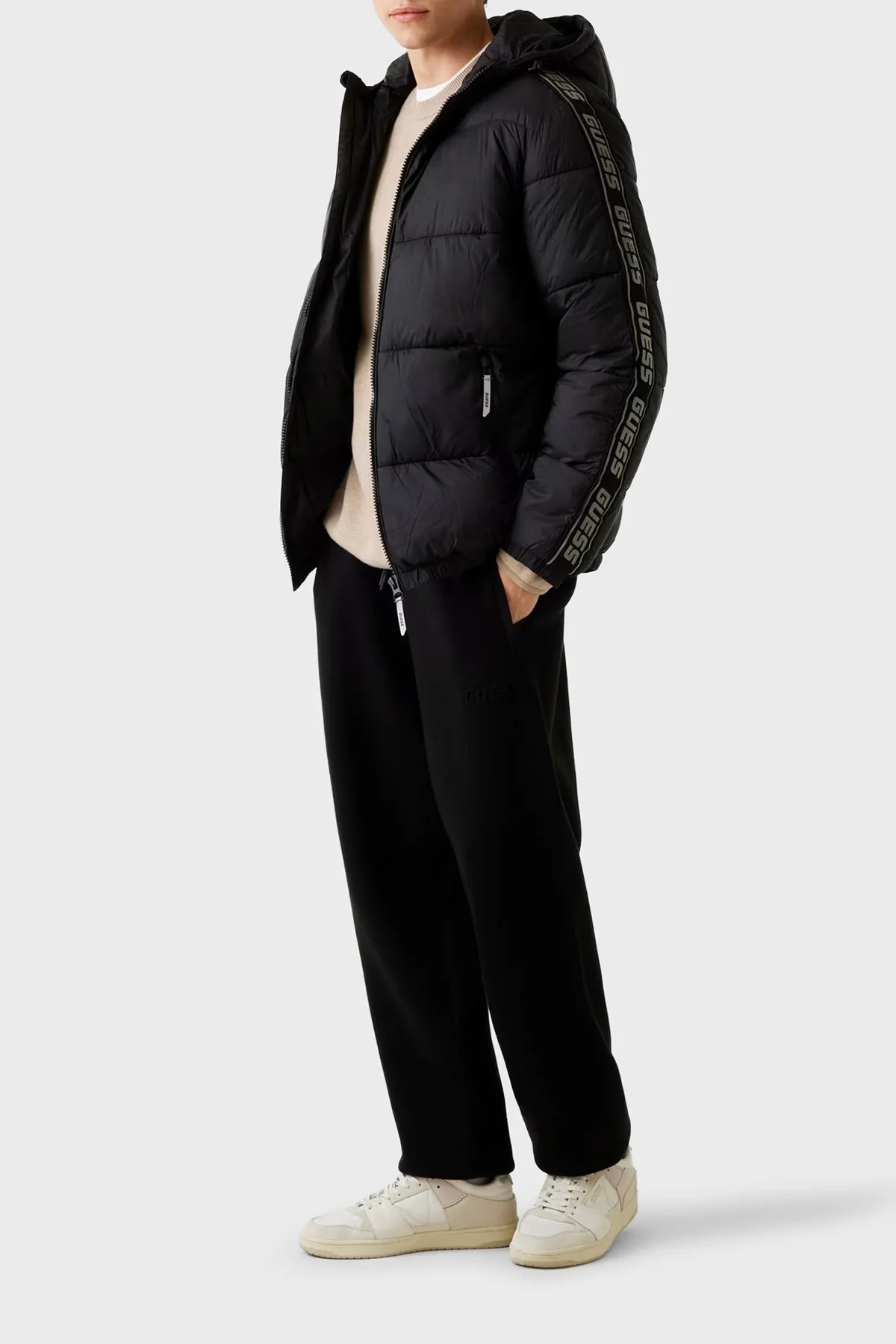 Guess Arlo Kapitoneli Regular Fit Kapüşonlu Şişme Z5BL17WO06I Erkek Mont Z5BL17 WO06I JBLK SİYAH - 2