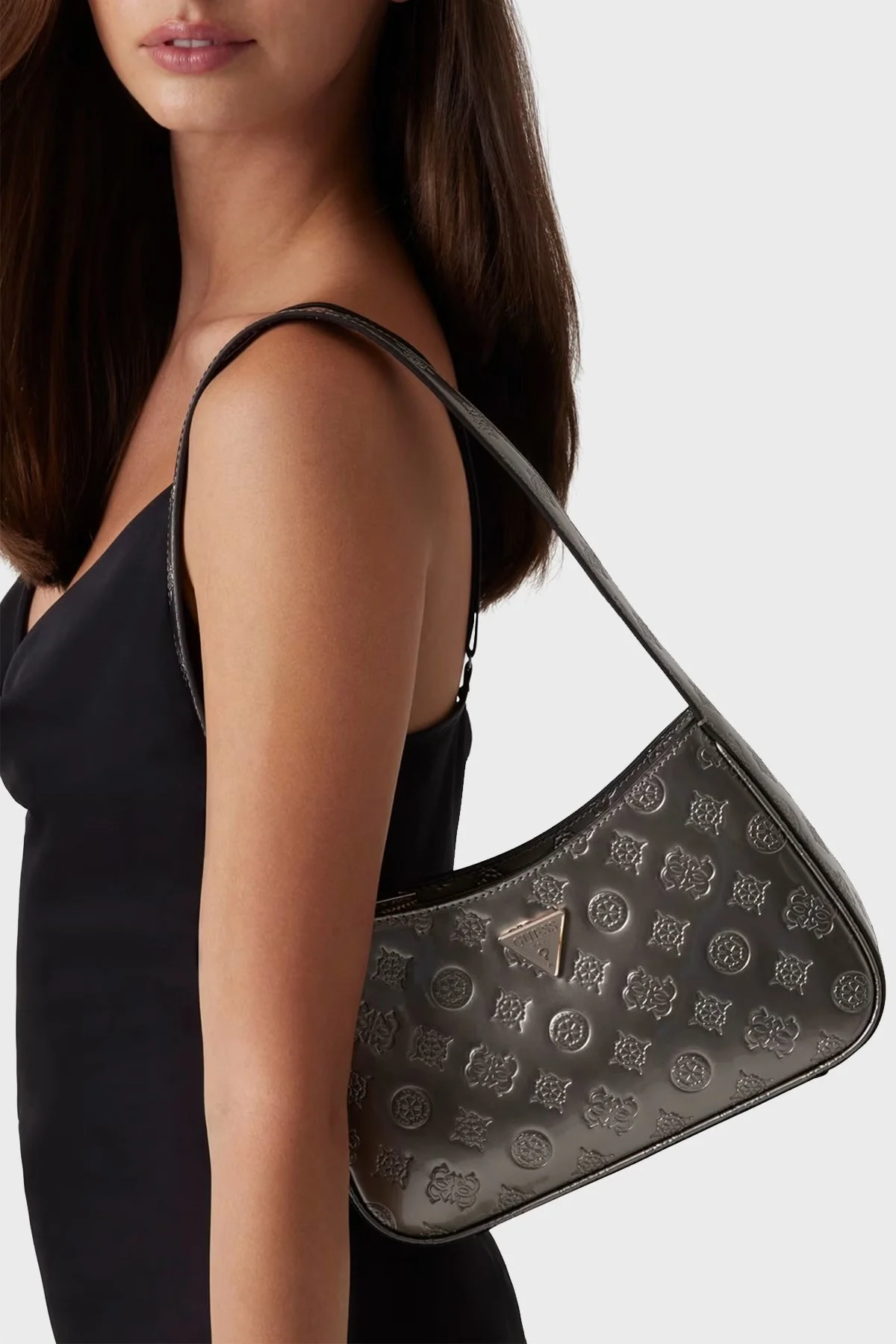 Guess Arnela 4G Logolu Omuz Askılı HWTV9496170 Bayan Çanta HWTV94 96170 PWL GÜMÜŞ - 6