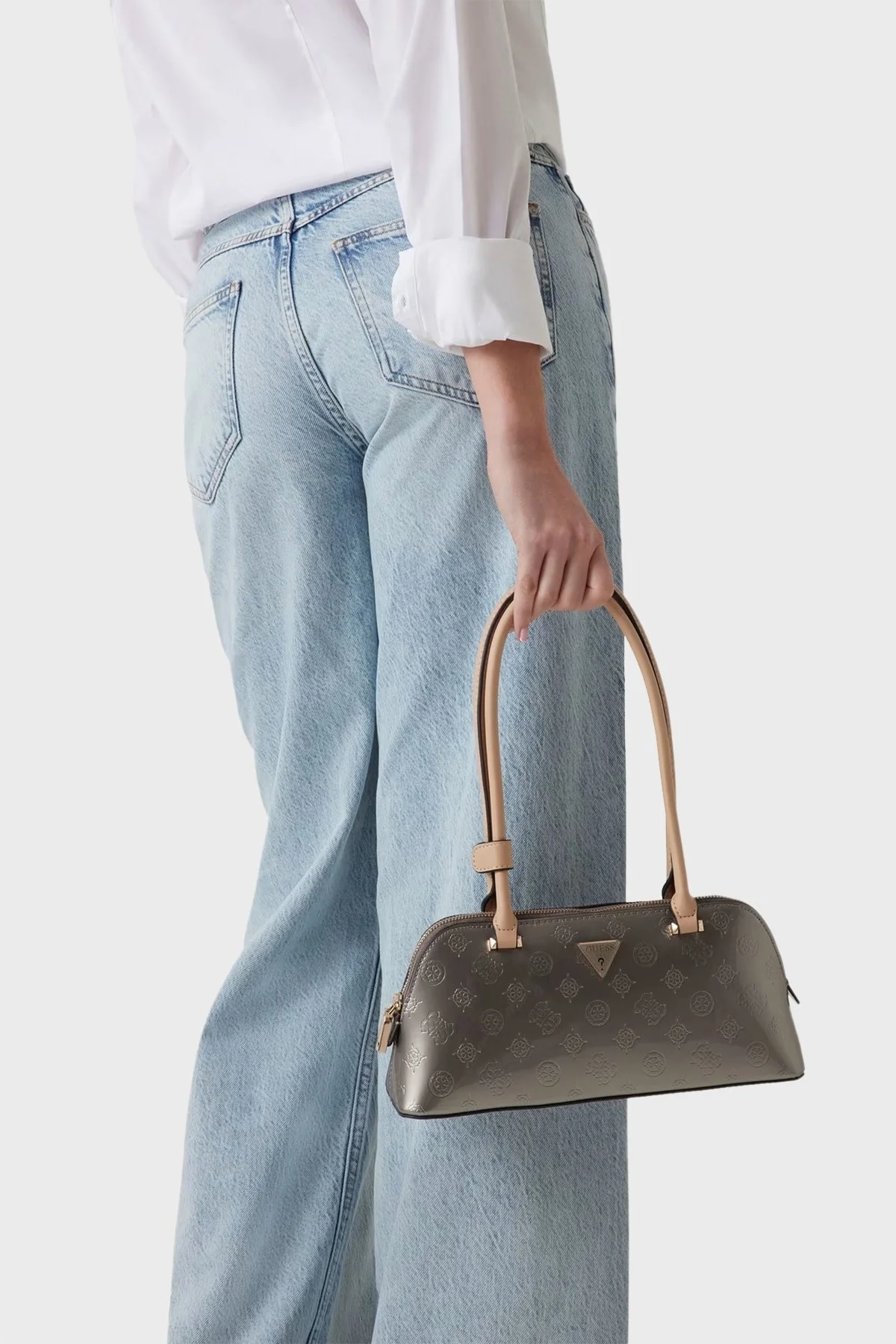 Guess Arnela 4G Logolu Omuz Askılı Rugan HWTV9496080 Bayan Çanta HWTV94 96080 PWL GRİ - 7