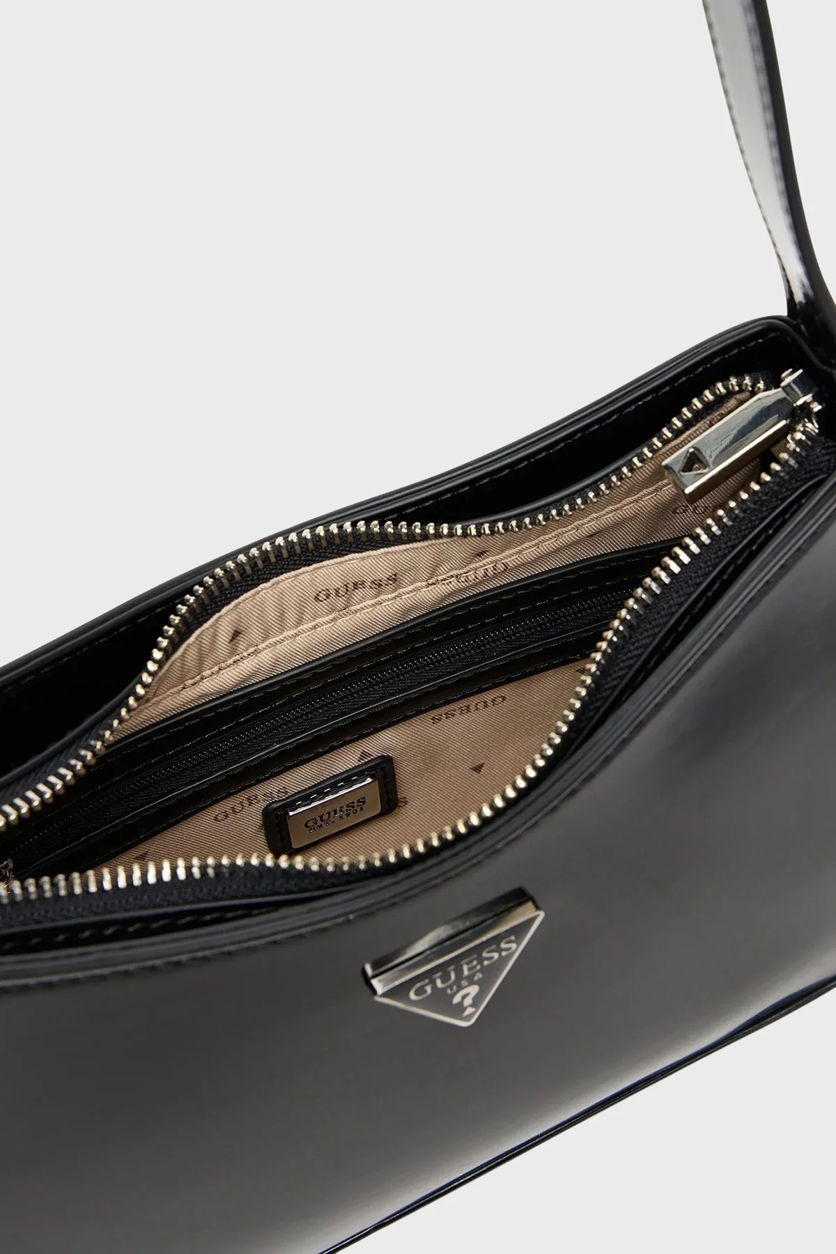 Guess Arnela Logolu Sabit Askılı Mini Rugan HWNY9496170 Bayan Çanta HWNY94 96170 BLA SİYAH - 4