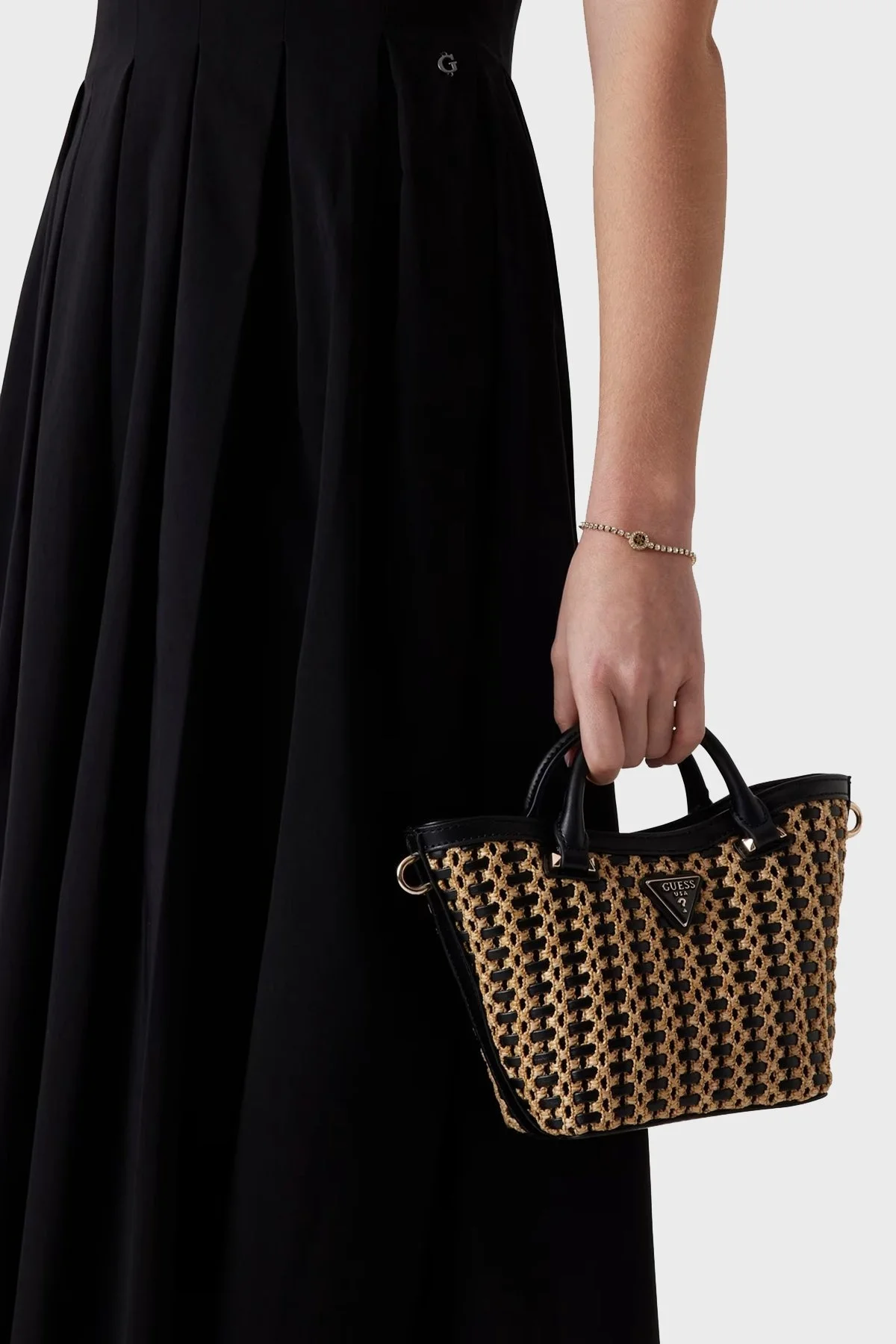 Guess Atalia Çıkarılabilir Zincir Askılı HWWG9647750 Bayan Çanta HWWG96 47750 NTB SİYAH-BEJ - 8