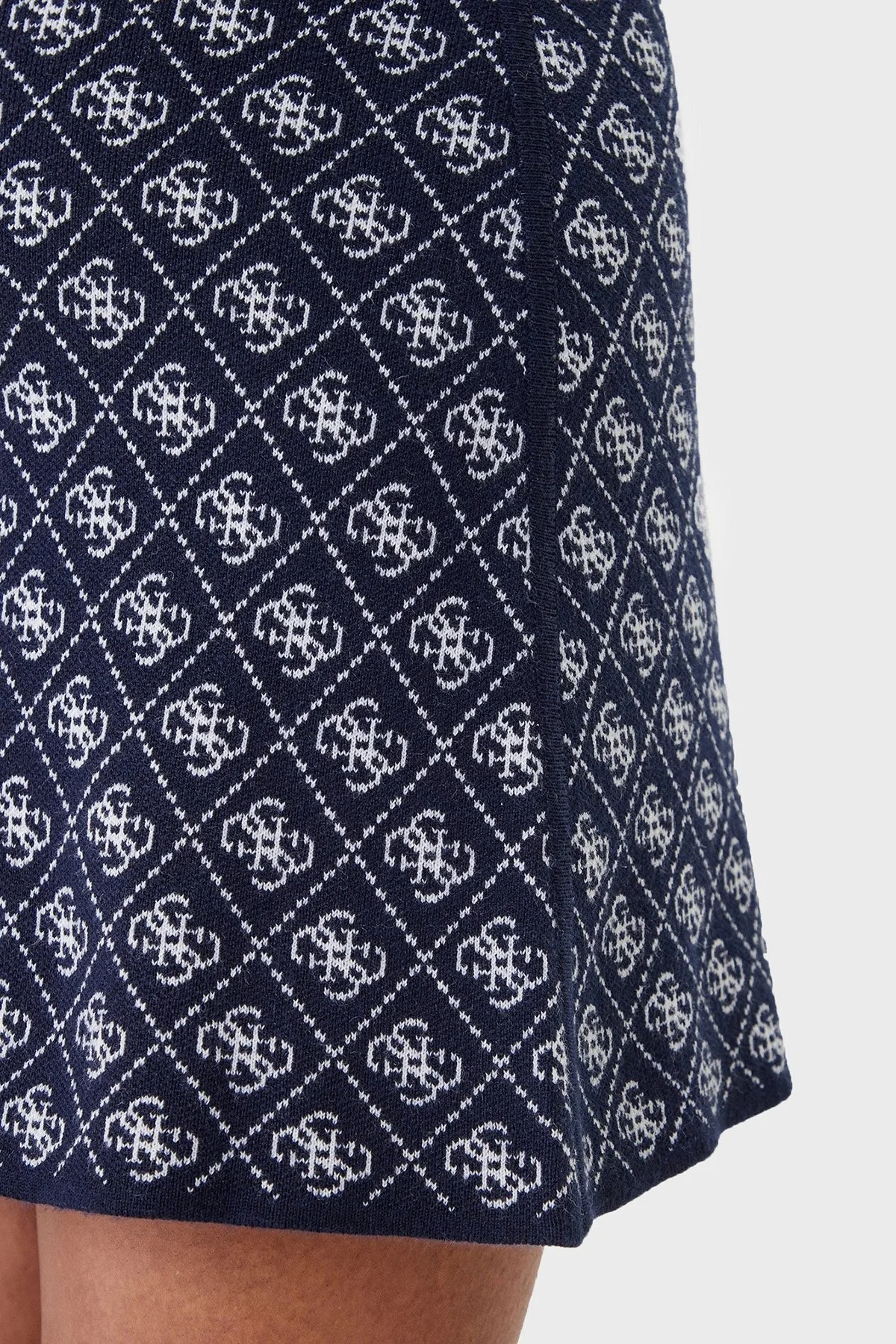 Guess Aubrey 4G Logolu Slim Fit Lastikli Bel Mini Boy W5BD81Z3JD2 Bayan Etek W5BD81 Z3JD2 FBDI LACİVERT - 5