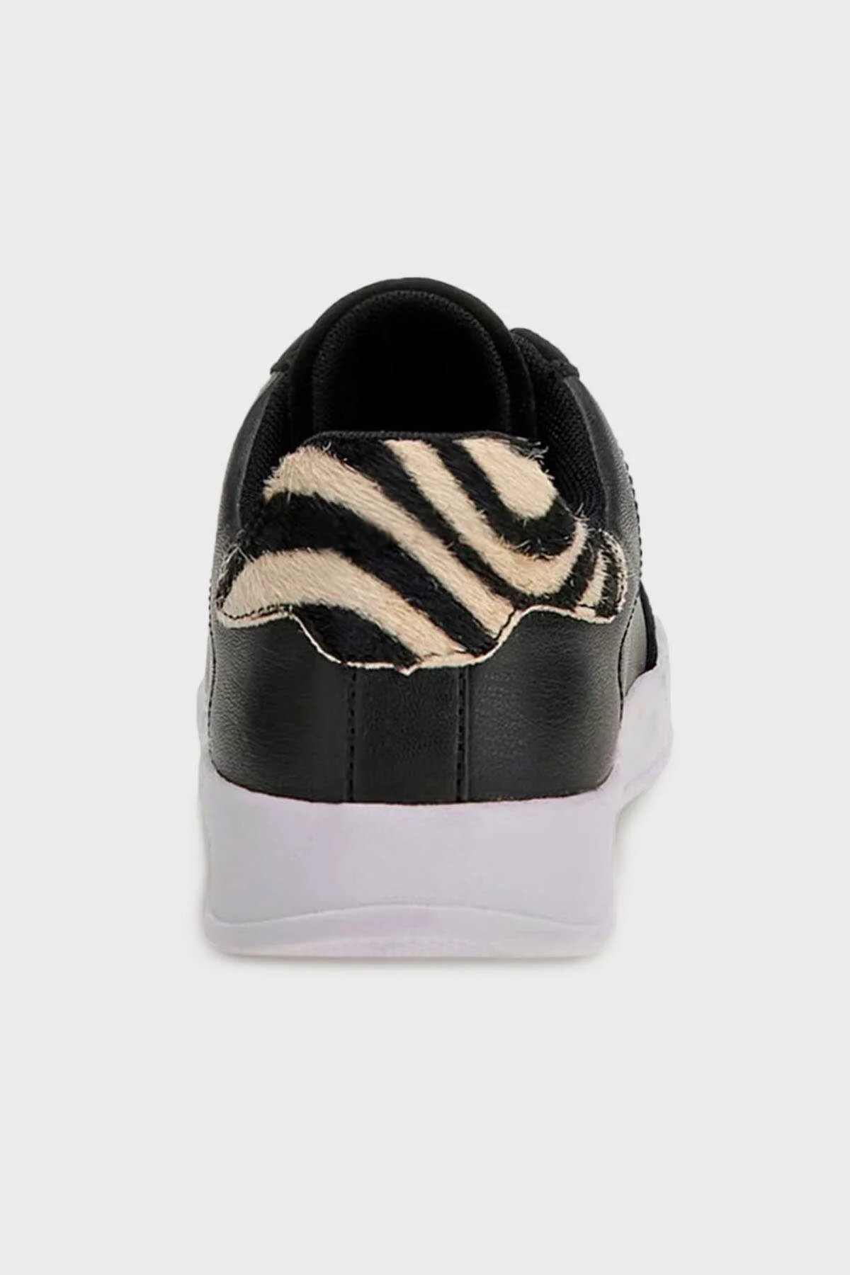 Guess Aviana Üçgen Logolu Deri Sneaker Bayan Ayakkabı FL6AVI ELE12 BLACK SİYAH - 5