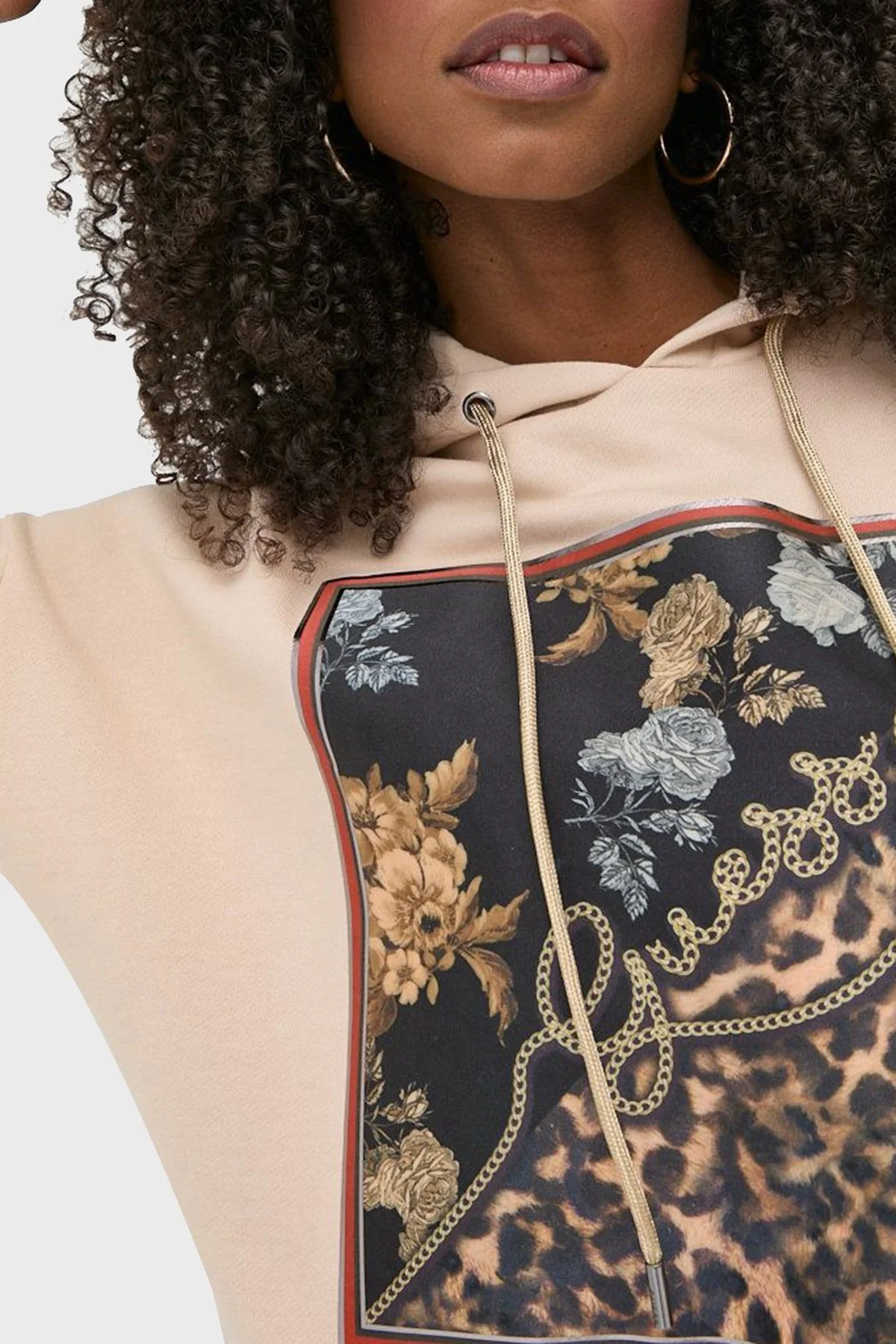 Guess Baskılı Kapüşonlu Regular Fit Pamuklu Zenovia Bayan Sweat W2BQ10K9YH1 G133 BEJ - 5