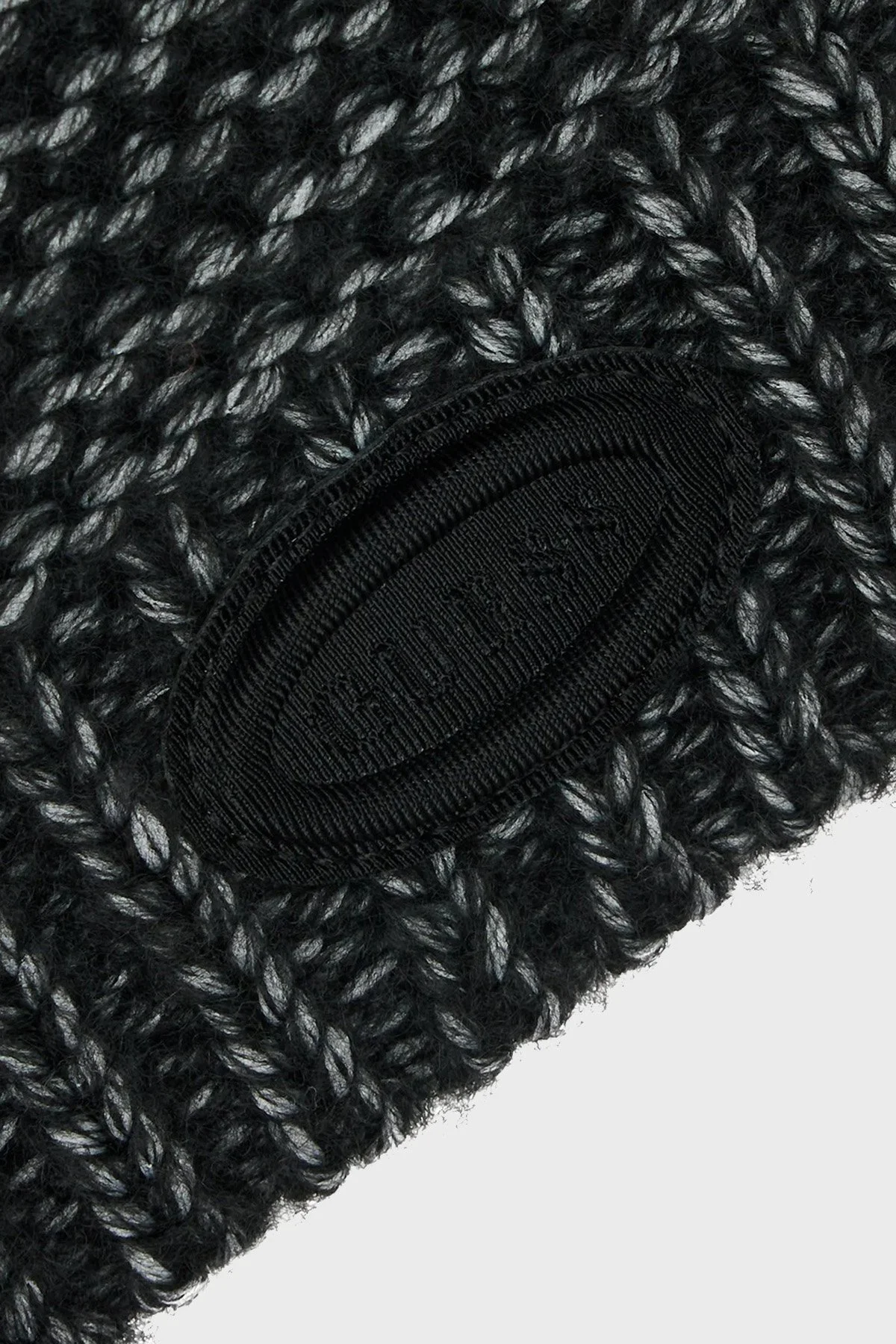 Guess Beanie Yün Karışımlı Ponponlu Bayan Bere AW9975WOL01 BLA SİYAH - 2