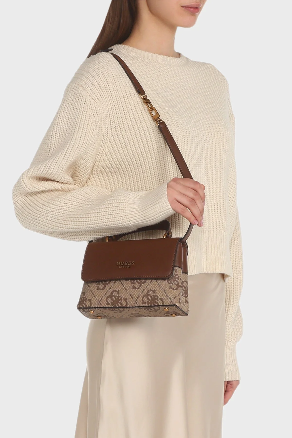 Guess Berta Logolu Çıkarılabilir Uzatma Askılı Bayan Çanta HWBB8688780 LGW KAHVE - 2