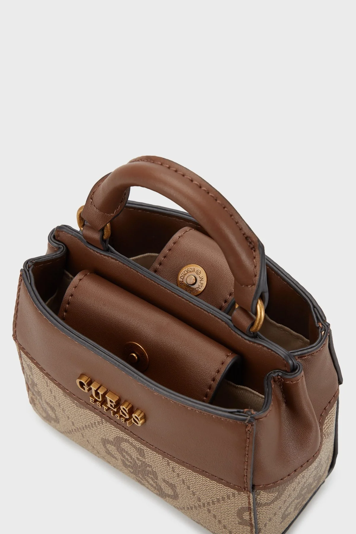 Guess Berta Logolu Çıkarılabilir Uzatma Askılı Mikro Mini Bayan Çanta HWBB8688770 LGW KAHVE - 4