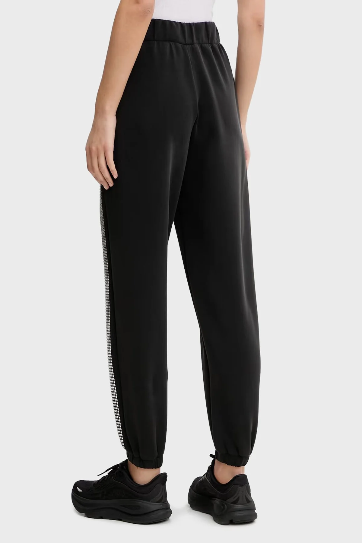 Guess Berthe Modal Karışımlı Regular Fit Lastikli Paça Jogger V6RB01KCAY2 Bayan Pantolon V6RB01 KCAY2 JBLK SİYAH - 3