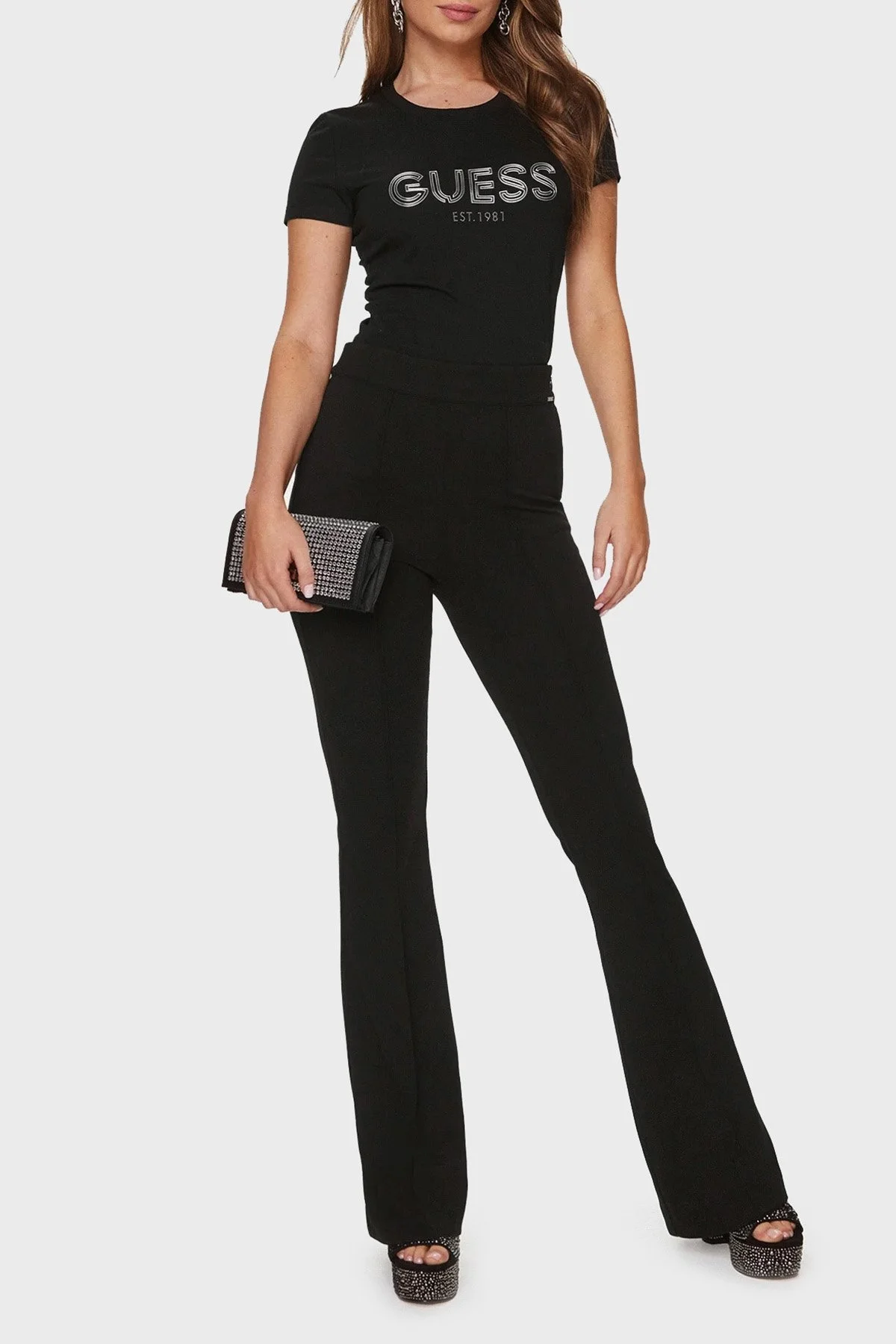 Guess Bold Logo Pamuklu Slim Fit Bisiklet Yaka W4RI29J1314JBLK Bayan T Shirt W4RI29J1314 JBLK SİYAH - 3