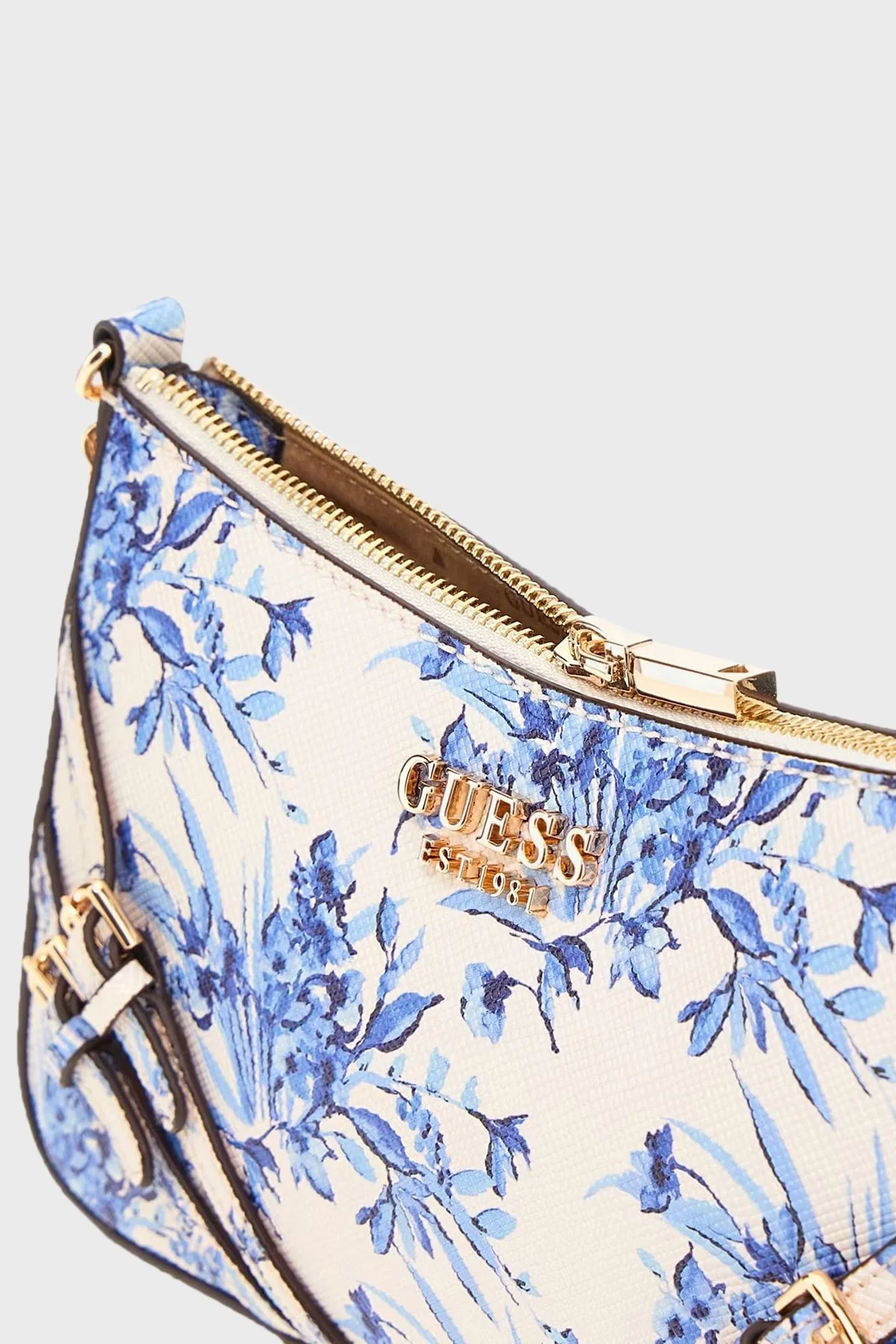 Guess Bramina Çiçek Baskılı Zincir Askılı HWFG963618 Bayan Çanta HWFG96 36180 FLT BEYAZ-MAVİ - 9