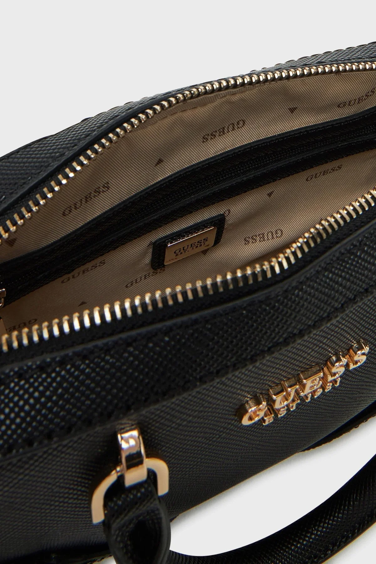 Guess Bramina Kemer Detaylı Çıkarılabilir Askılı HWZG9636050 Bayan Çanta HWZG96 36050 BLA SİYAH - 7