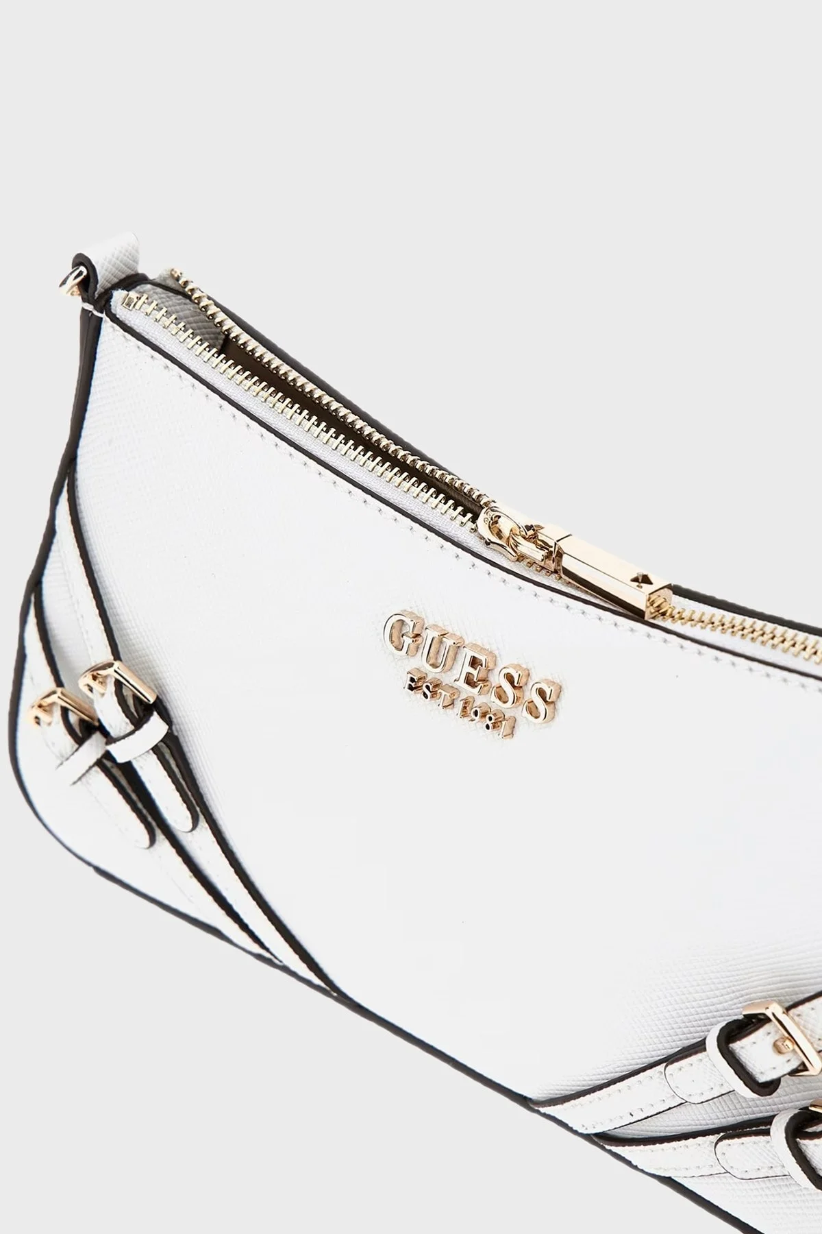 Guess Bramina Zincir Omuz Askılı Toka Detaylı Logolu HWZG9636180 Bayan Çanta HWZG96 36180 WHI BEYAZ - 6