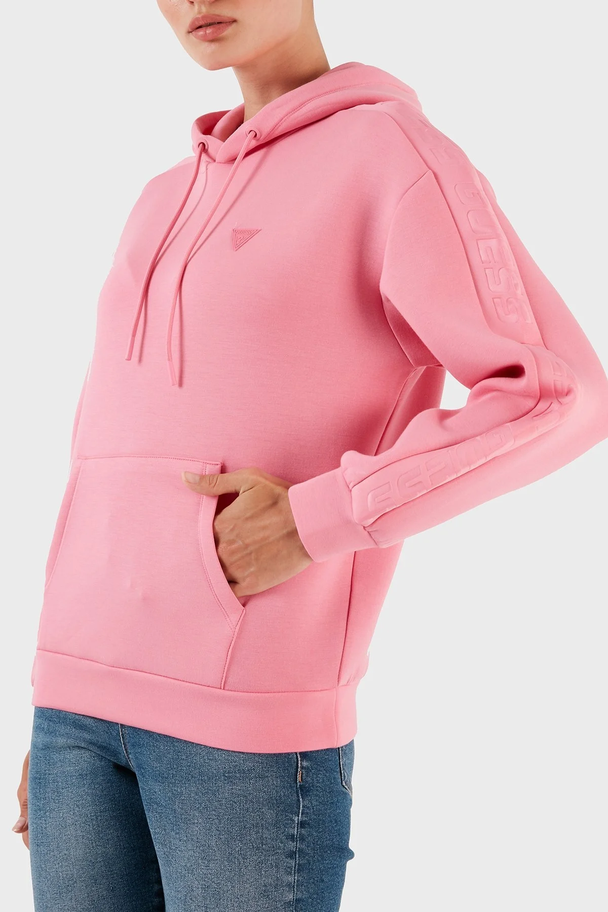 Guess Brenda Kapüşonlu Regular Fit Bayan Sweat V2YQ18K7UW2 G65C FUŞYA - 5