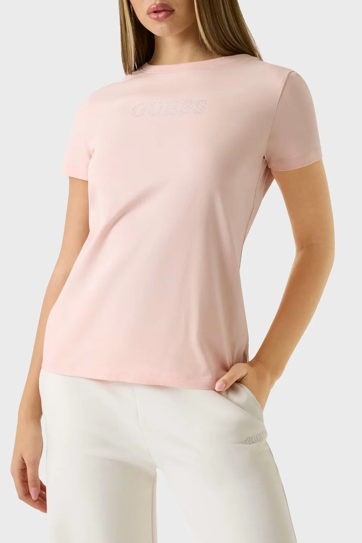 Guess Briana Pamuklu Regular Fit Taşlı Logolu Bisiklet Yaka V3BI11J1314 Bayan T Shirt V3BI11 J1314 G63M Pudra - 1