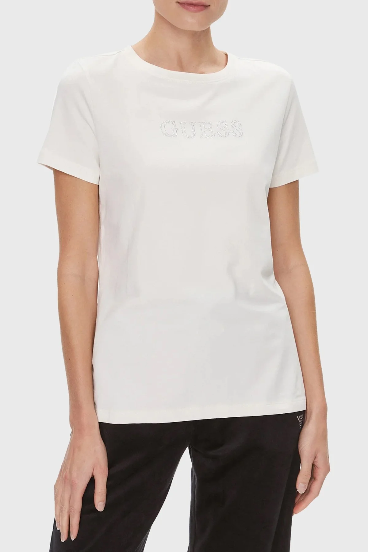 Guess Briana Pamuklu Regular Fit V3BI11J1314 Bayan T Shirt V3BI11 J1314 G012 BEYAZ - 1