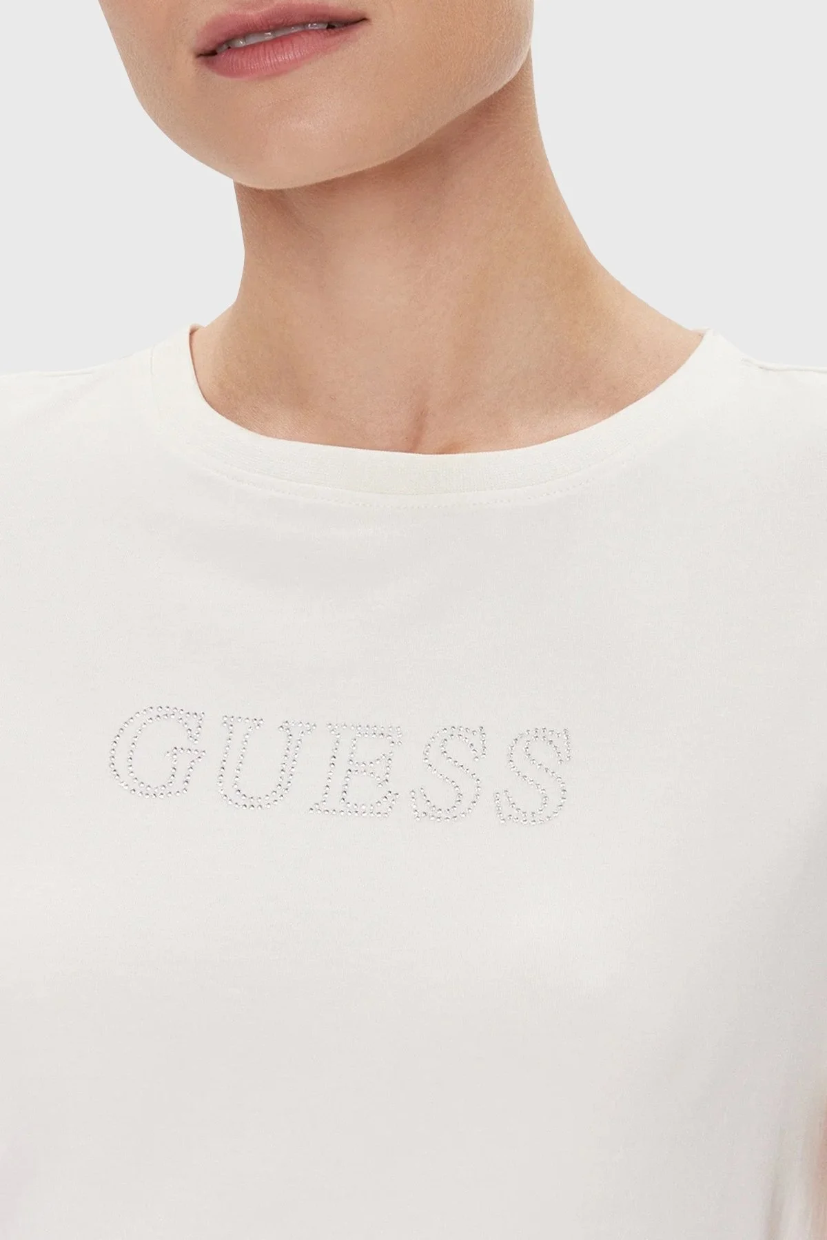 Guess Briana Pamuklu Regular Fit V3BI11J1314 Bayan T Shirt V3BI11 J1314 G012 BEYAZ - 4