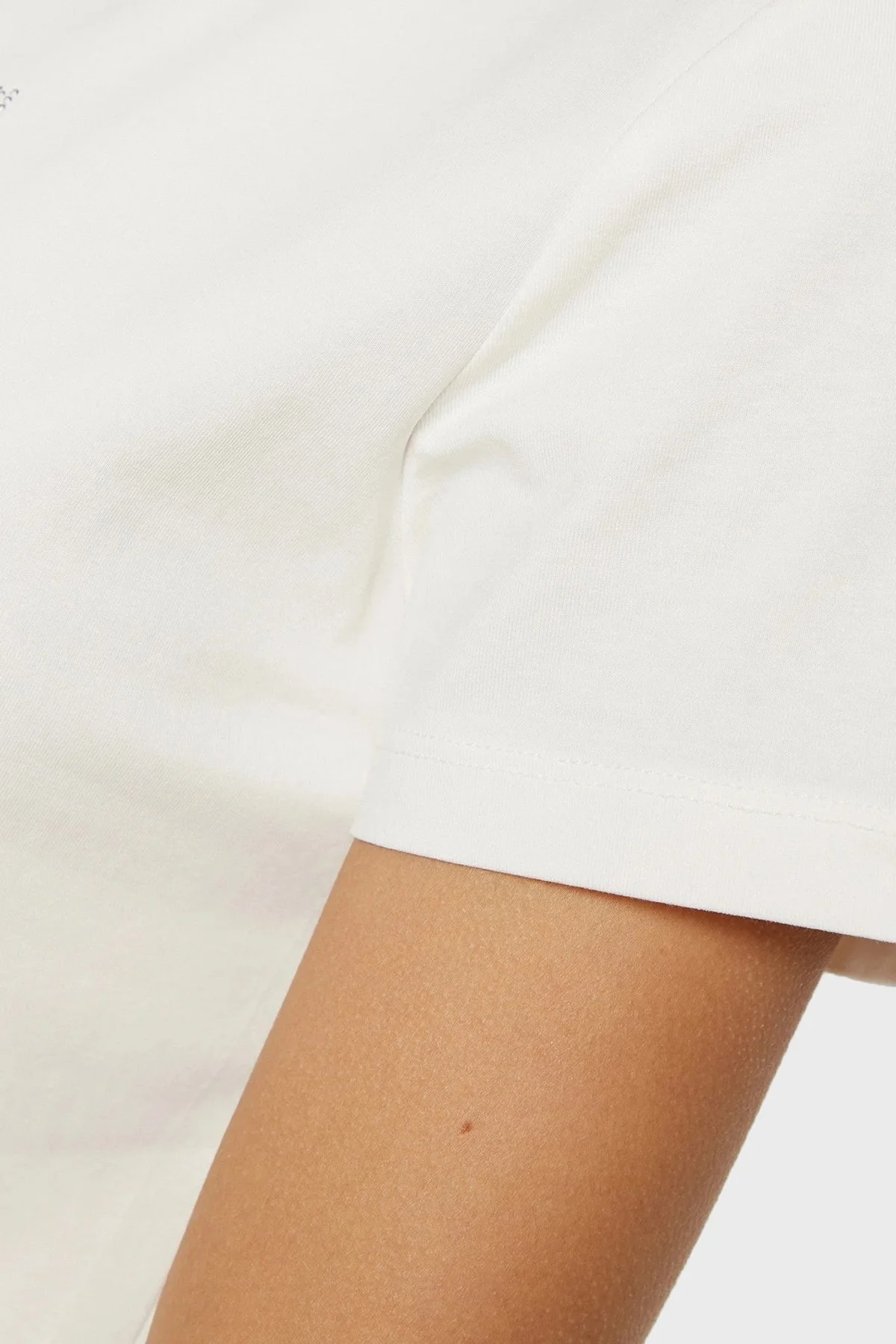 Guess Briana Pamuklu Relaxed Fit Taşlı Logolu V3BI11J1314 Bayan T Shirt V3BI11 J1314 G6F4 PUDRA - 10